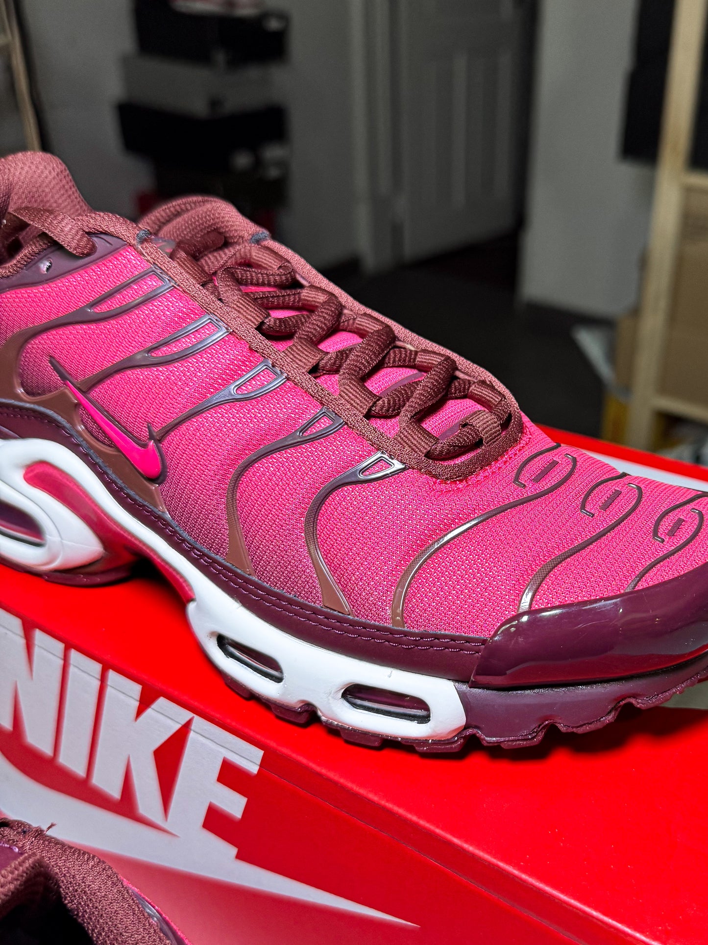 Nike Air Max TN Plus ‘Burgundy Crush’ W 2024 - DS