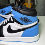 Air Jordan 1 Retro High OG ‘UNC Toe’ 2023 - Recondicionado