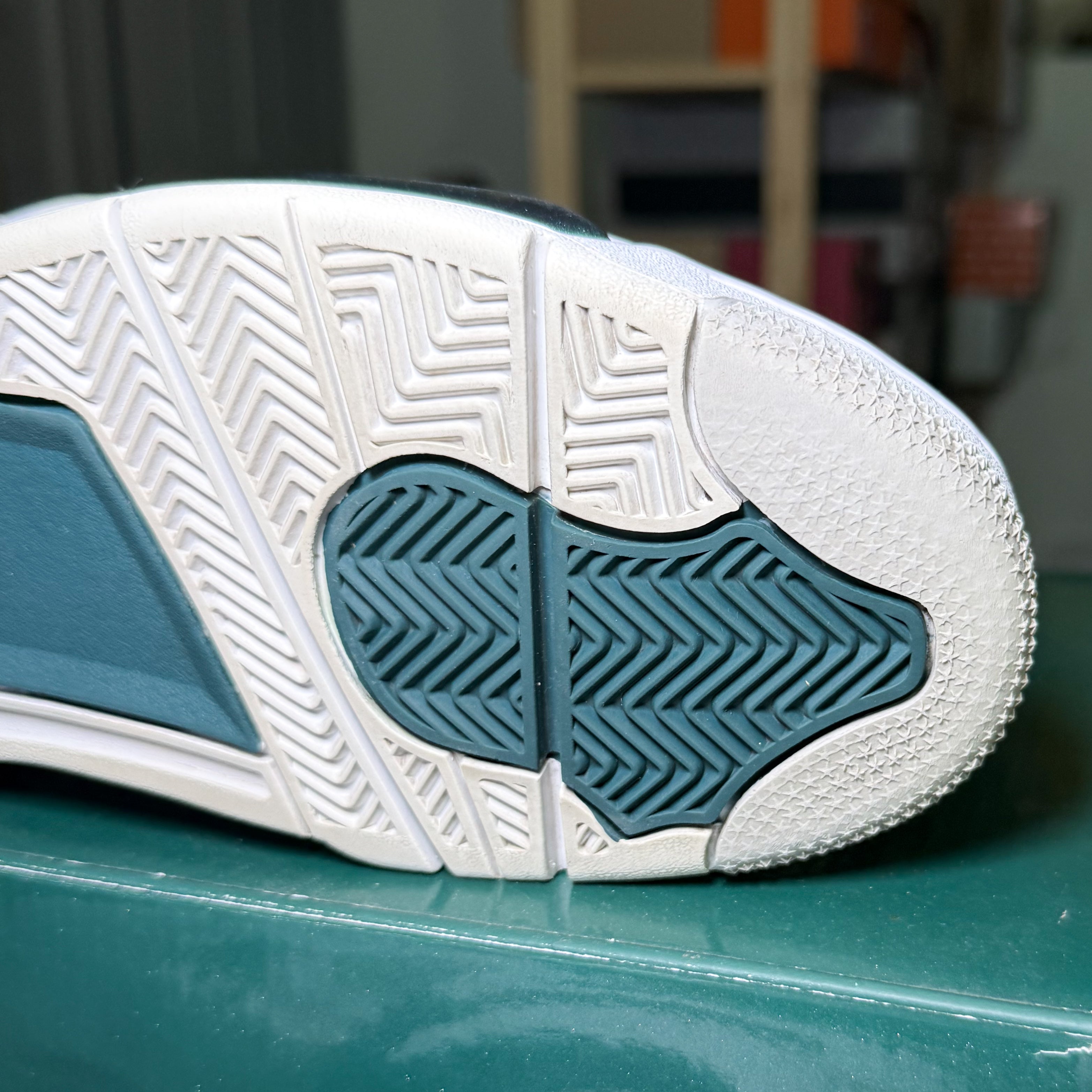 Air Jordan 4 Retro 'Oxidized Green' 2024 - Recondicionado