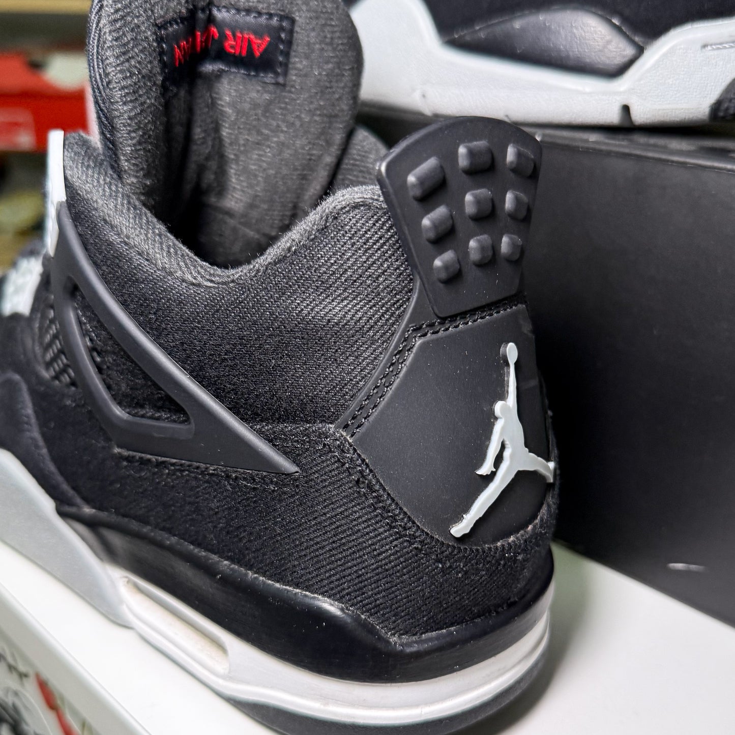 Air Jordan 4 Retro 'Black Canvas' 2022 - Recondicionado