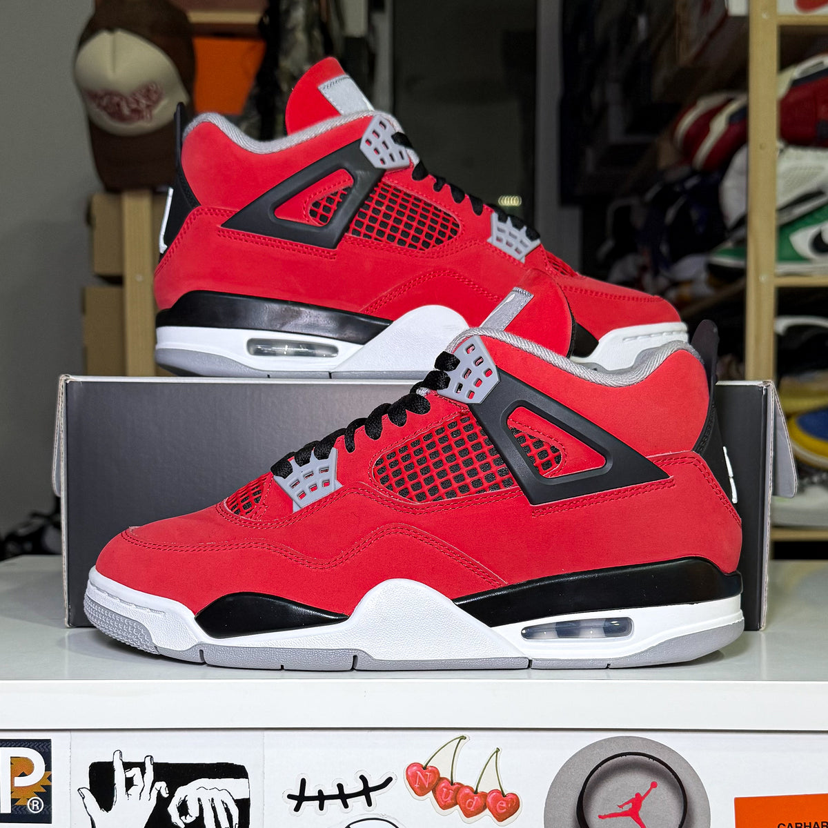 Air Jordan 4 Retro ‘Toro Bravo’ 2026 - DS
