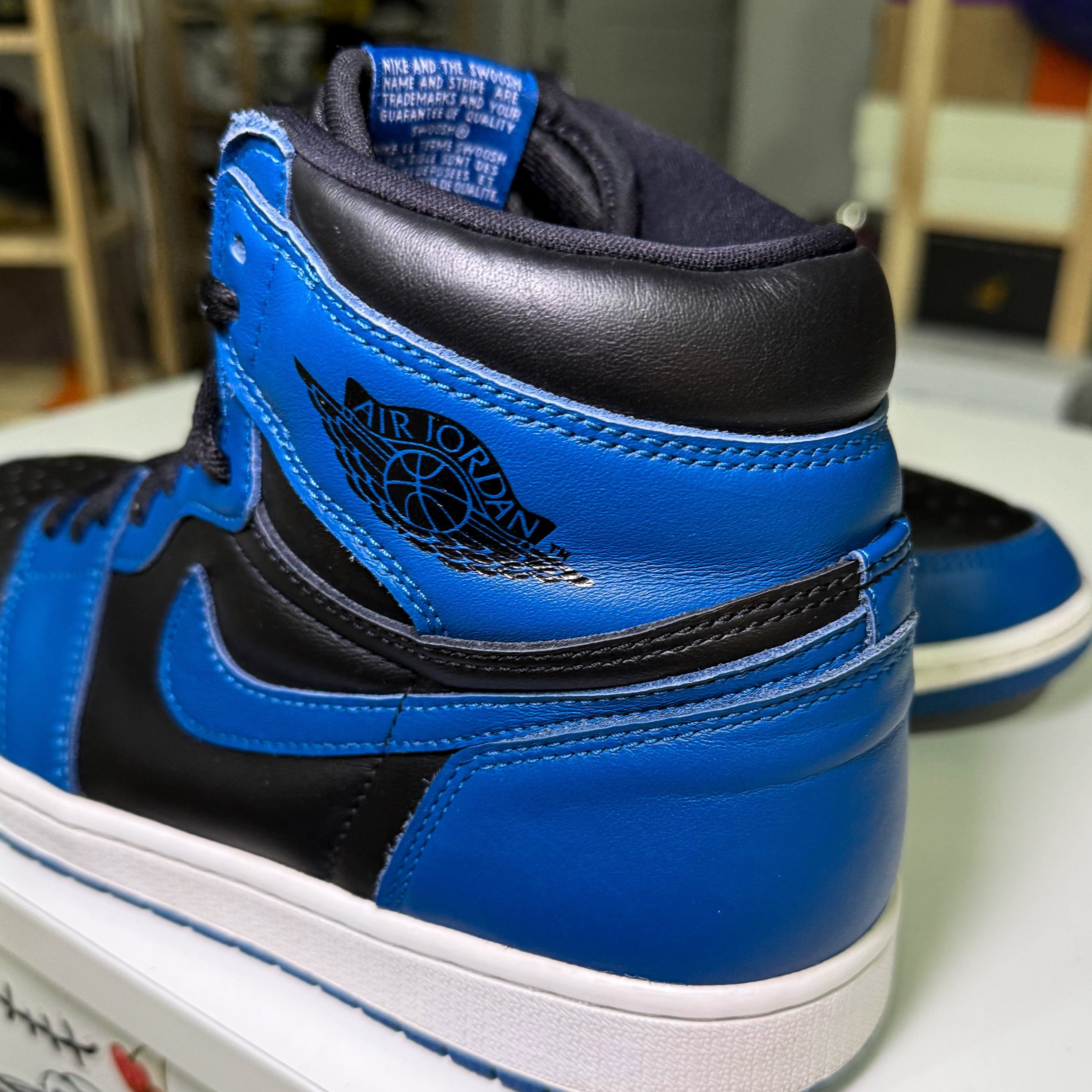 Air Jordan 1 Retro High OG ‘Dark Marina Blue’ 2022 - Recondicionado