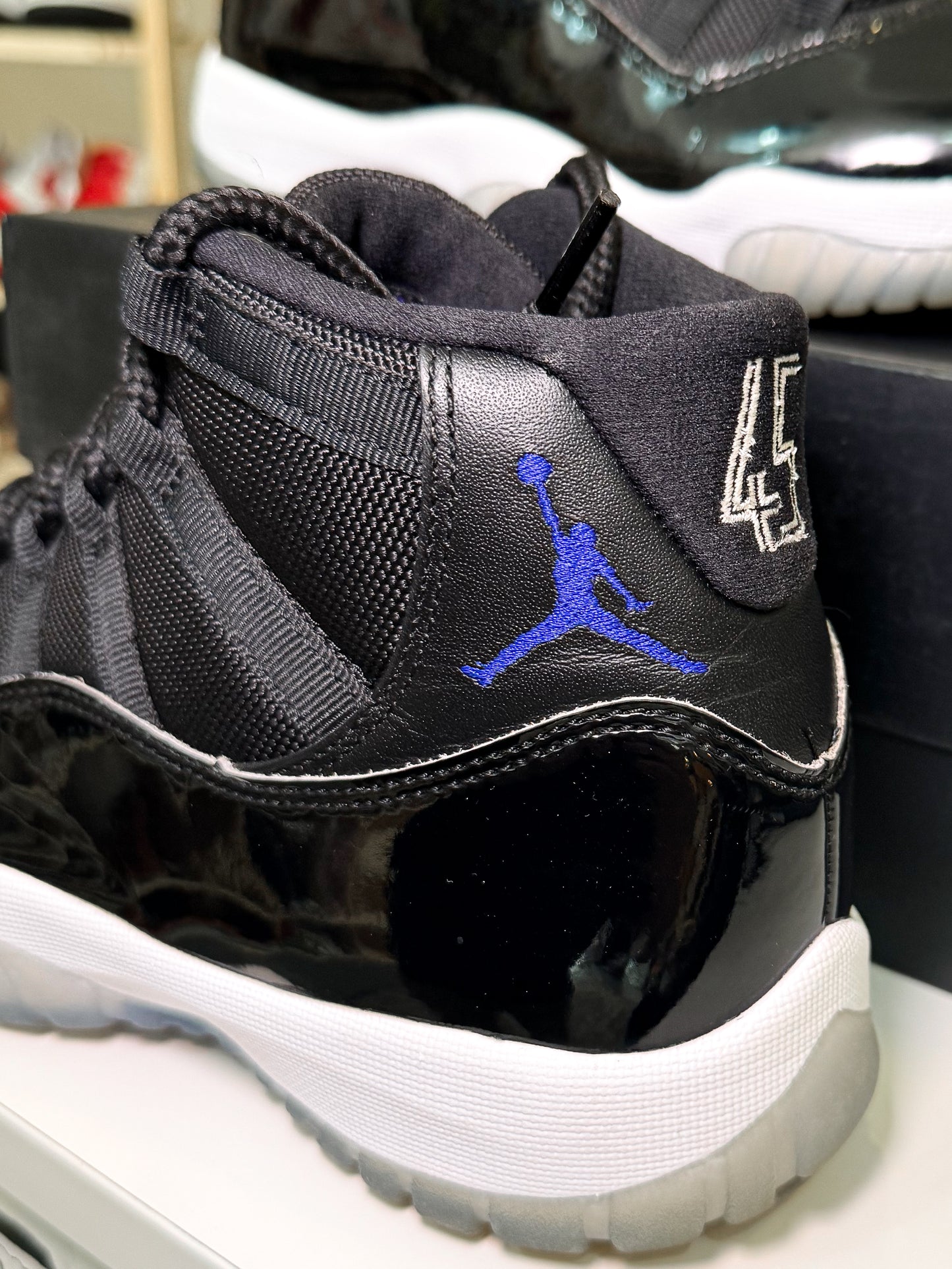 Air Jordan 11 Retro ‘Space Jam’ 2016 - Recondicionado