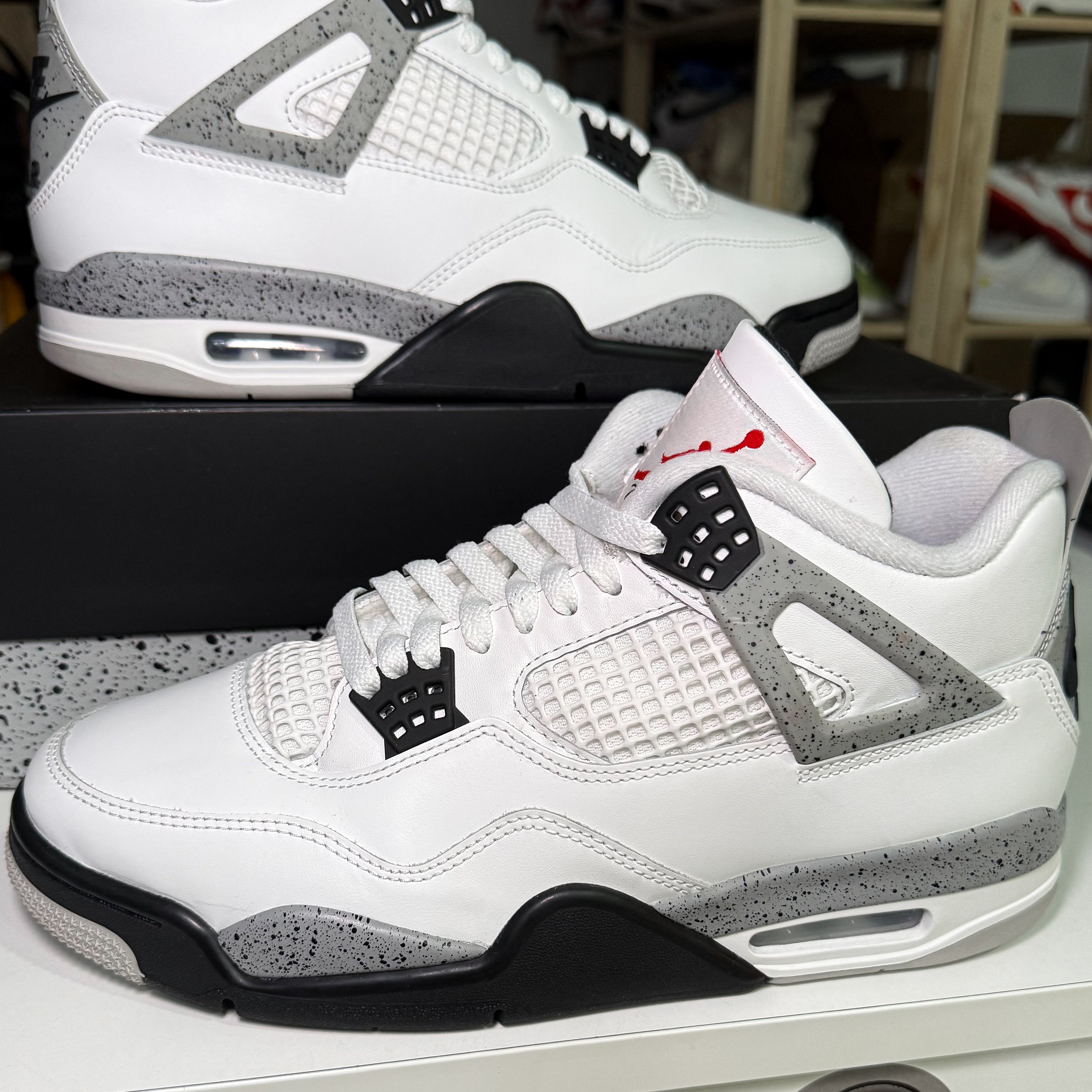 Air Jordan 4 Retro OG ‘White Cement’ 2025 - Recondicionado