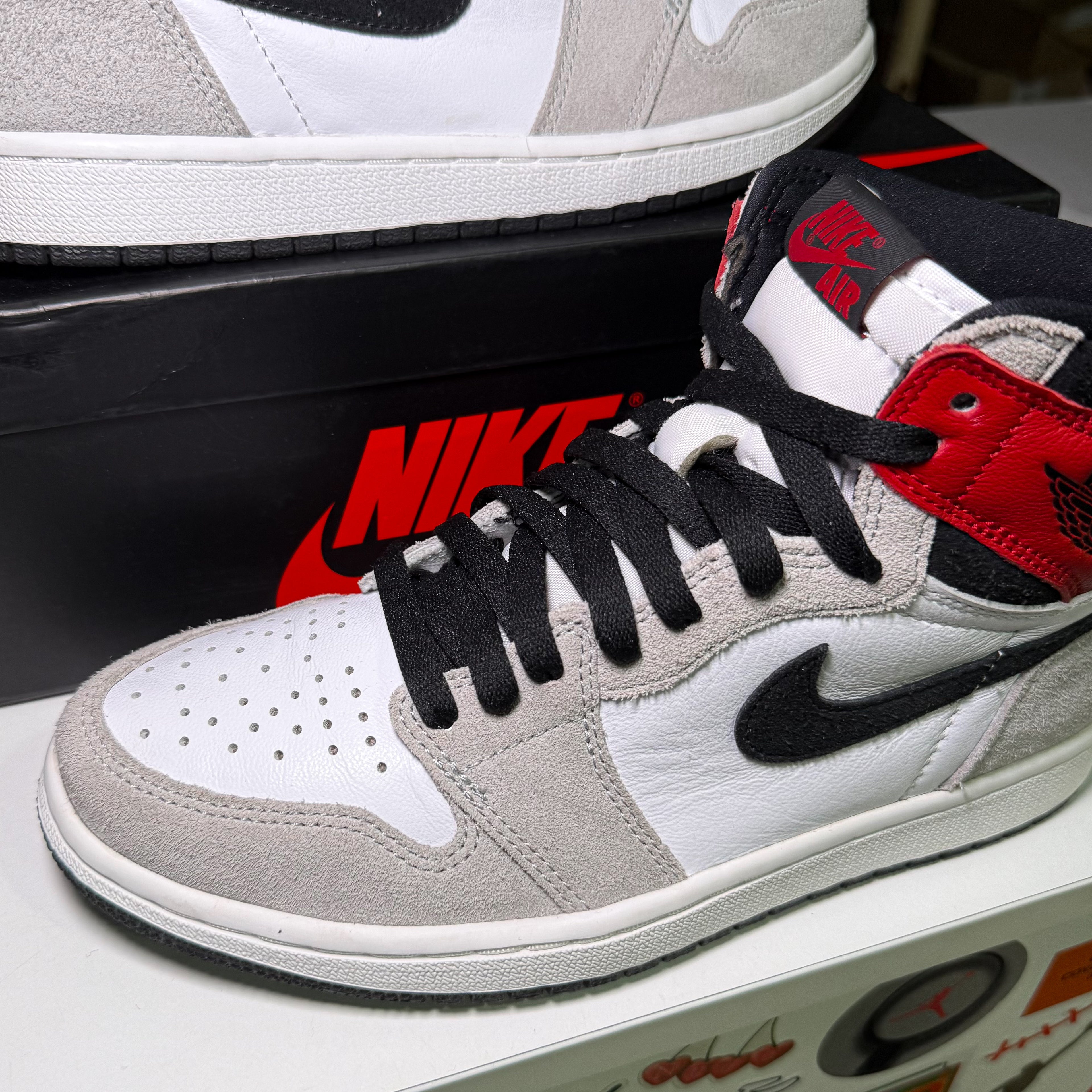 Air Jordan 1 Retro High OG ‘Smoke Grey’ 2020 - Recondicionado