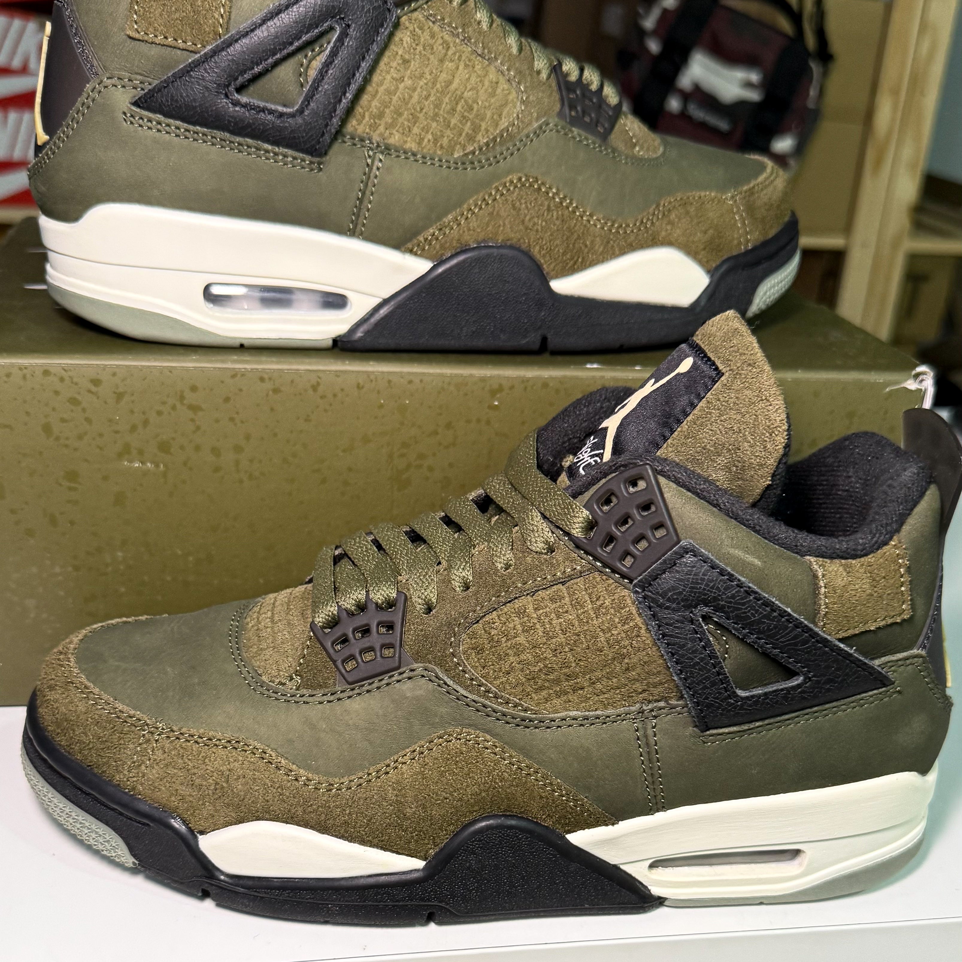 Air Jordan 4 Retro SE Craft 'Medium Olive' 2023 - Recondicionado