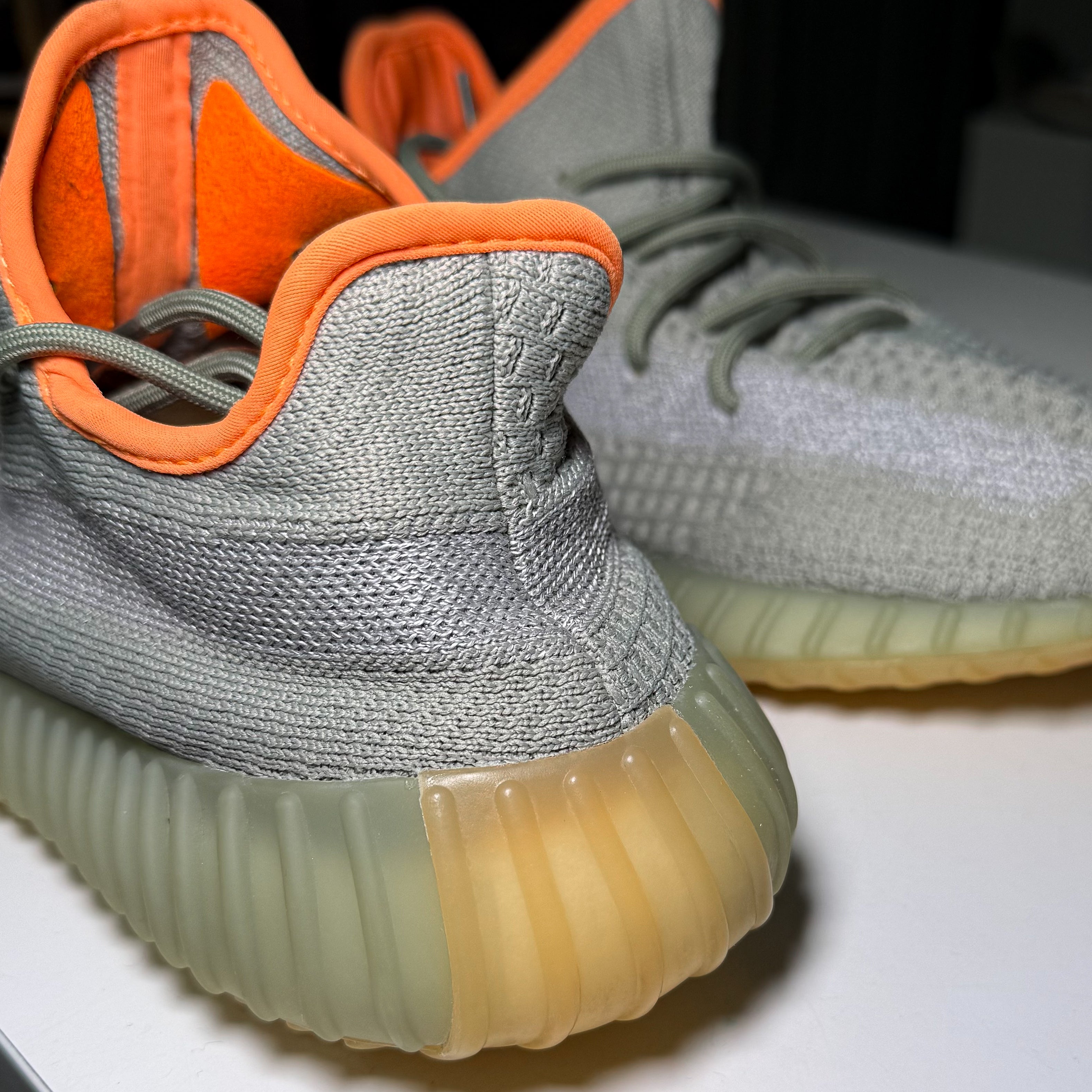 Adidas Yeezy Boost 350 v2 ‘Desert Sage’ 2020 - Recondicionado