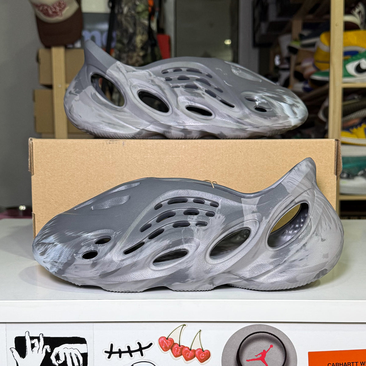 Adidas Yeezy Foam Rnnr ‘MX Granite’ 2024 - DS