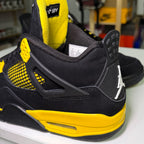 Air Jordan 4 Retro 'Thunder' 2023 - Recondicionado