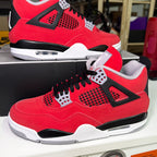 Air Jordan 4 Retro ‘Toro Bravo’ 2026 - DS