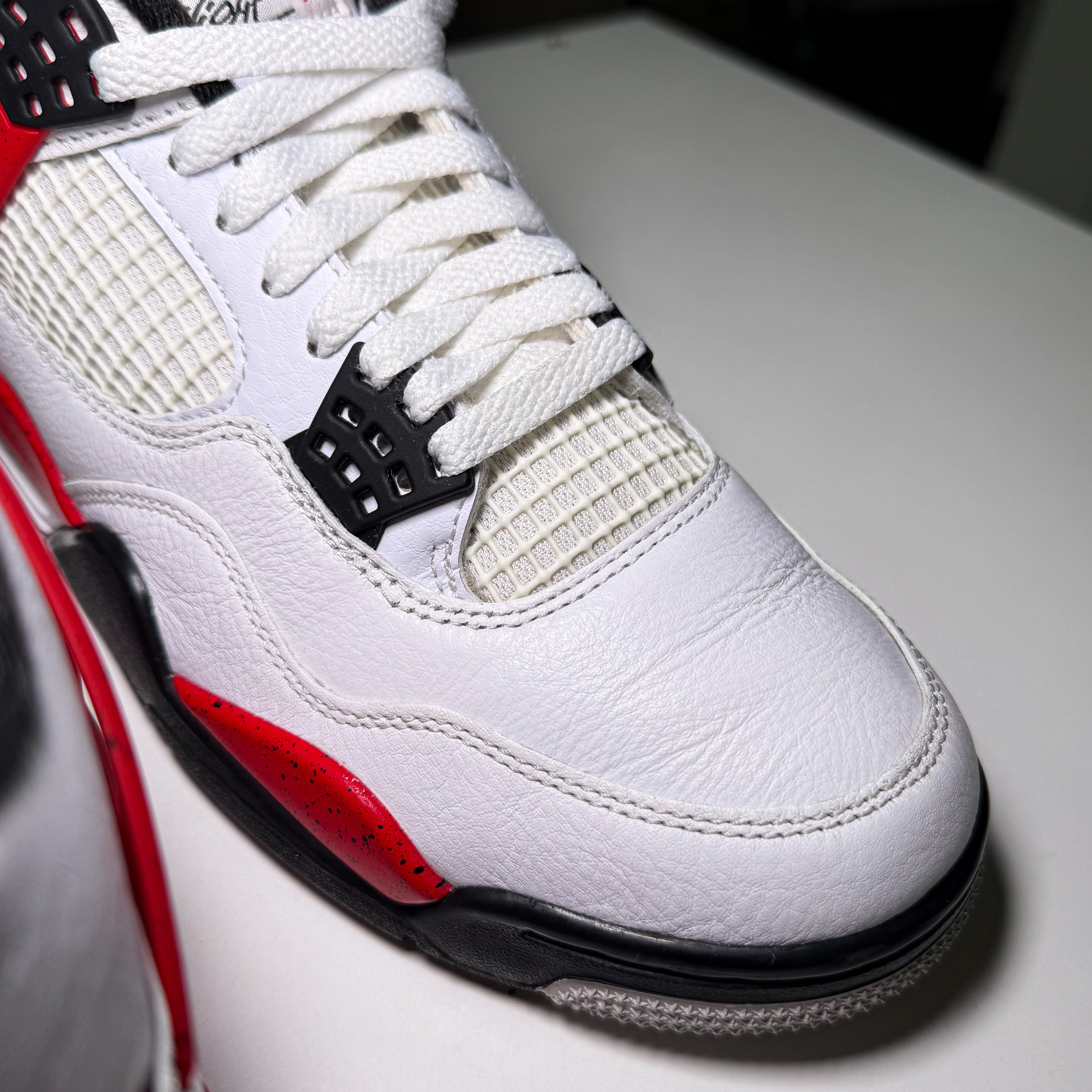 Air Jordan 4 Retro 'Red Cement' 2023 - Recondicionado