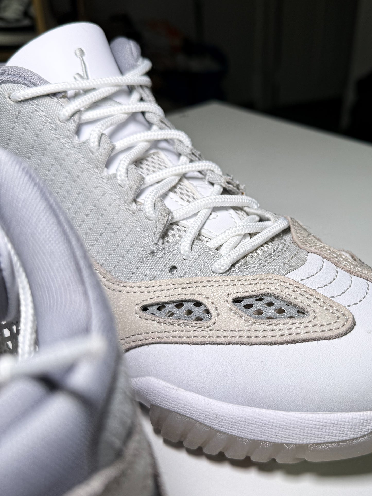 Air Jordan 11 Retro Low IE ‘Light Orewood Brown’ 2022 - Recondicionado