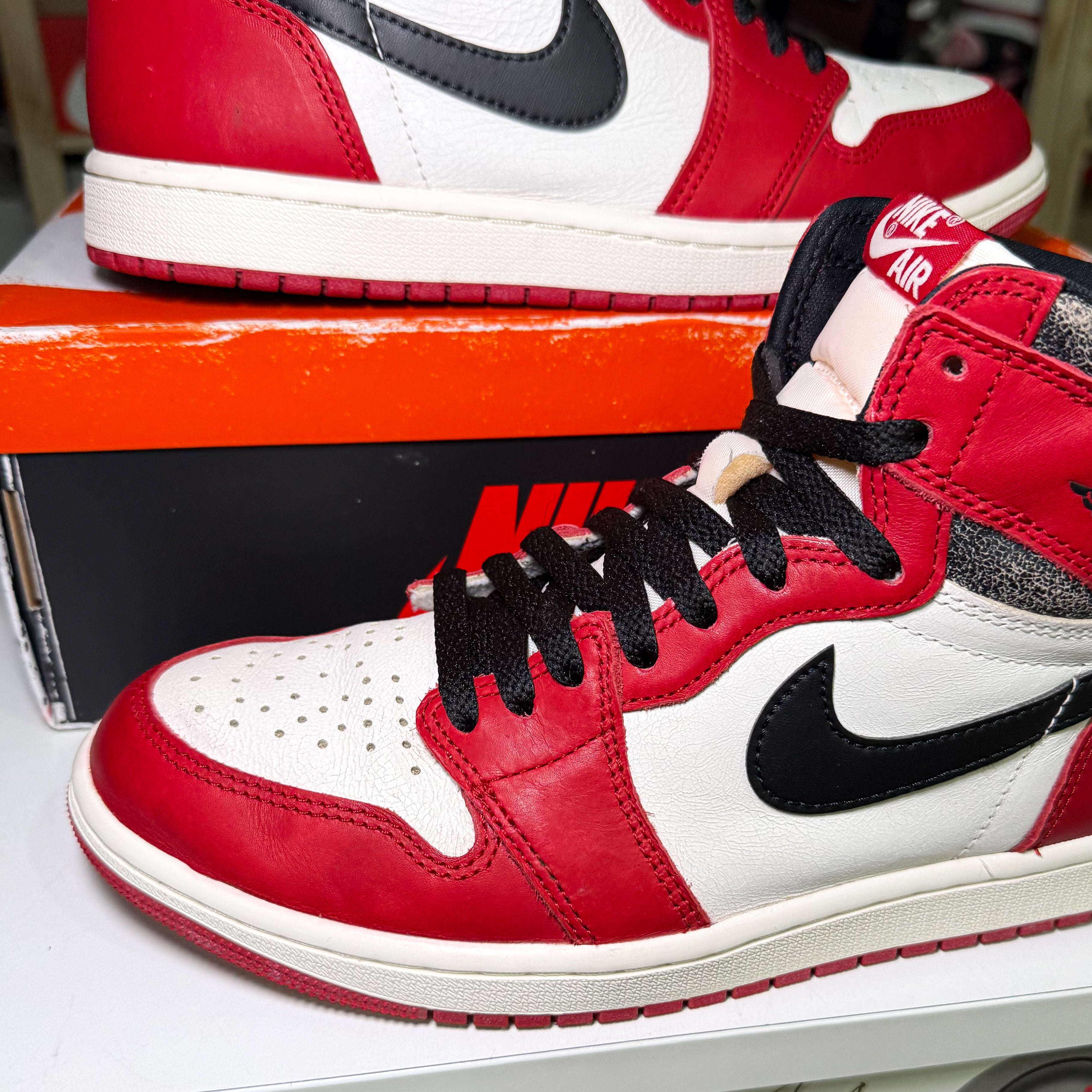 Air Jordan 1 High Retro OG Chicago 'Lost & Found' 2022 - Recondicionado