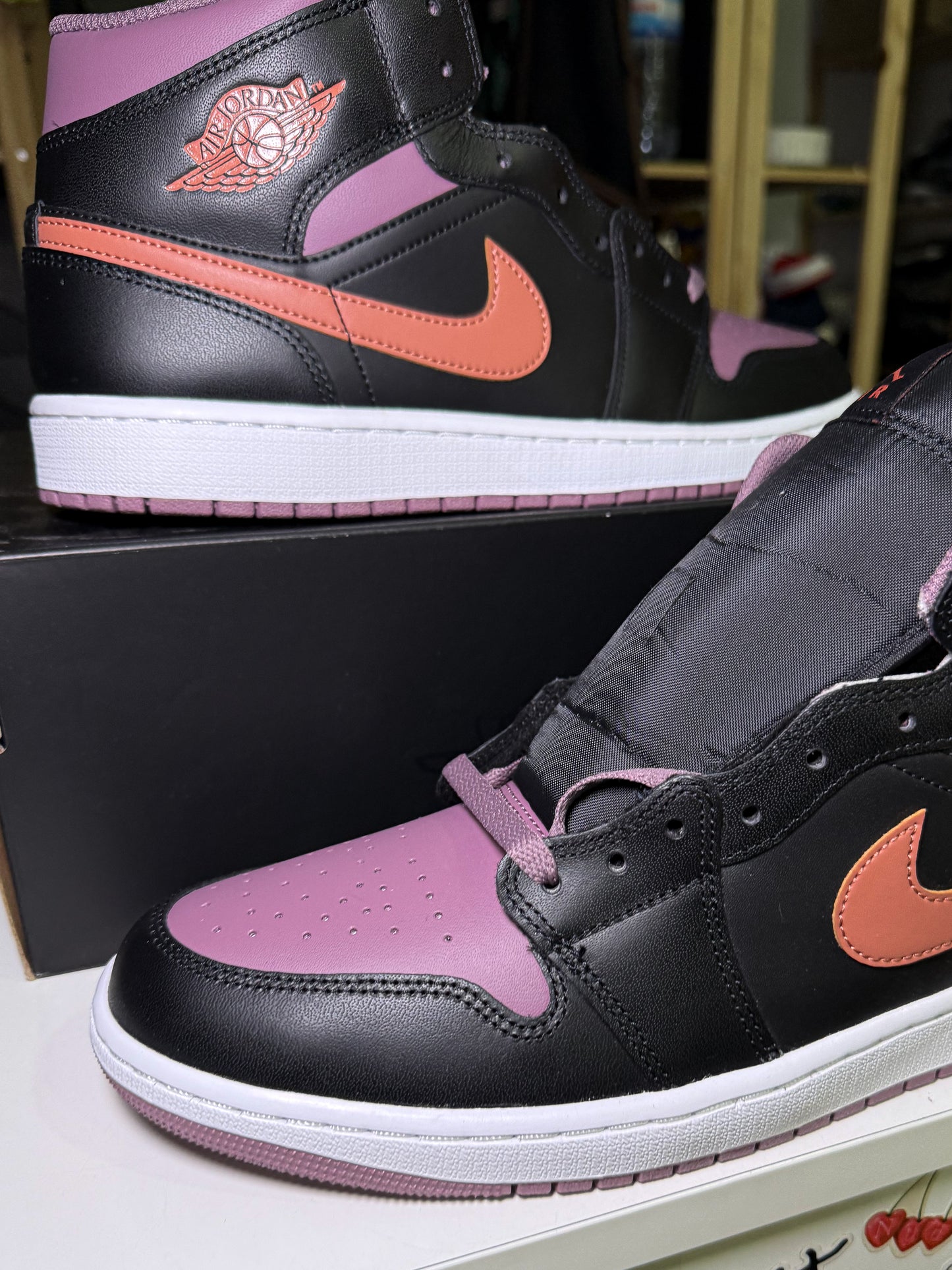 Air Jordan 1 Mid SE ‘Black Sky J Mauve’ 2024 - DS
