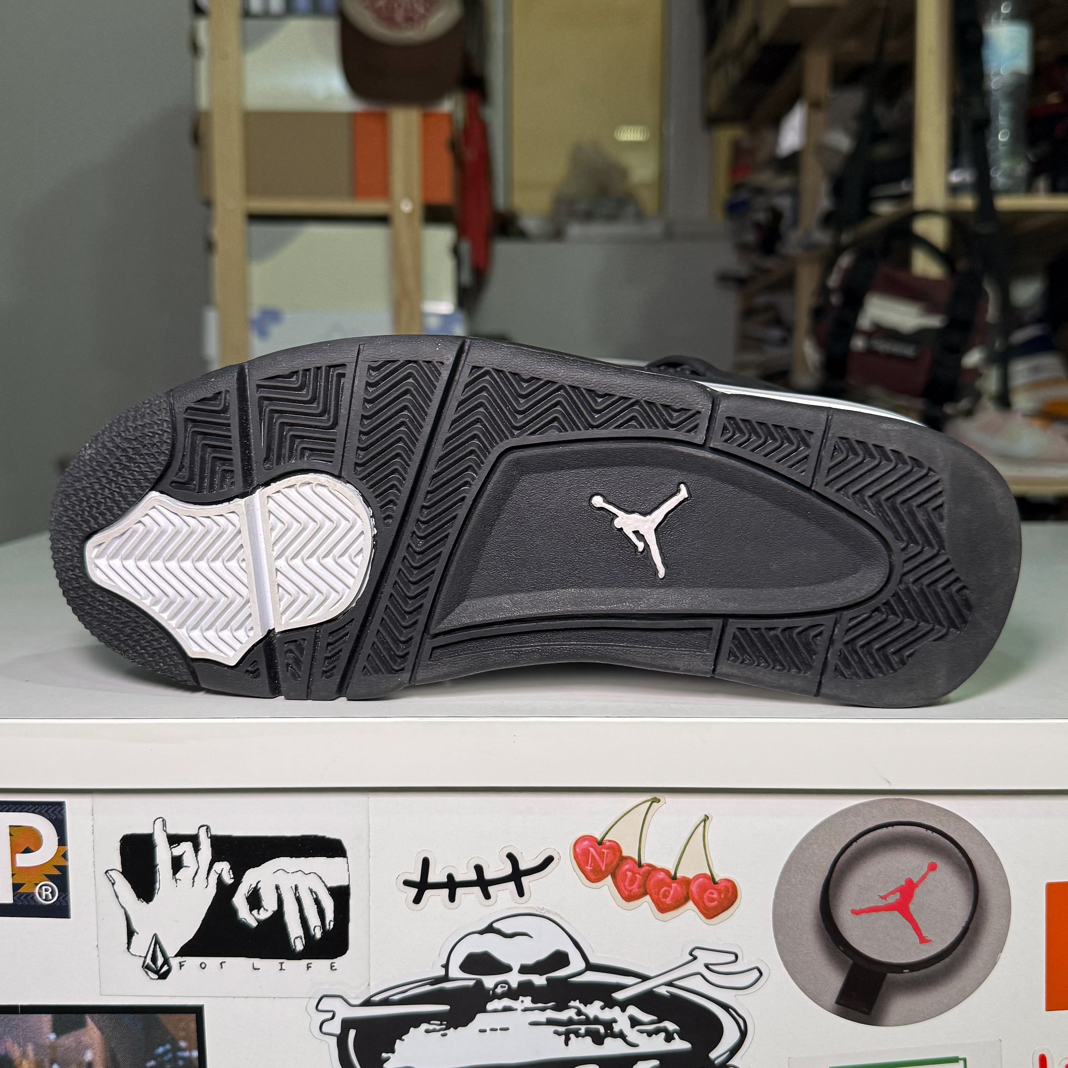 Air Jordan 4 Retro 'White Thunder’ GS 2024 - Recondicionado