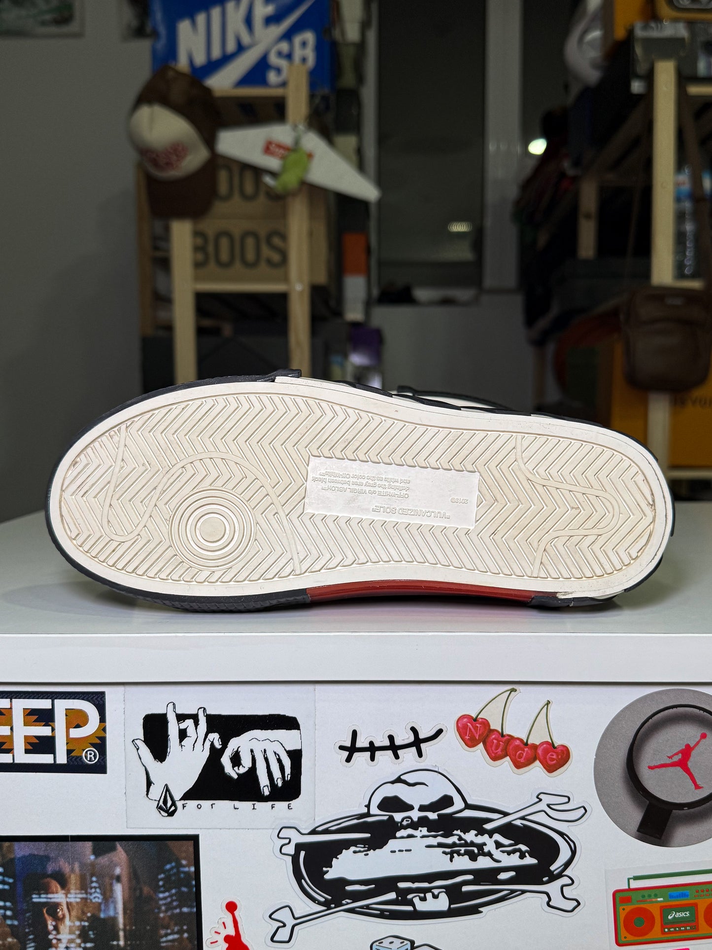 Off White Vulcanized Suede ‘This That’ Black W - Recondicionado