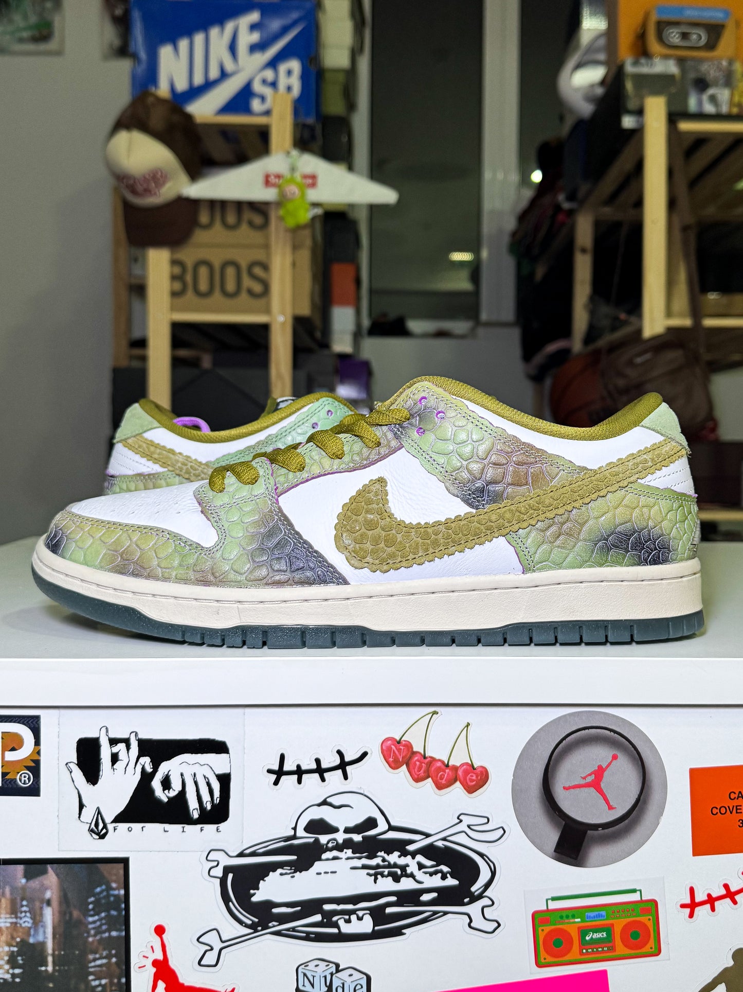 Nike SB Dunk Low x Alexis Sablone ‘Chameleon’ 2024 - DS