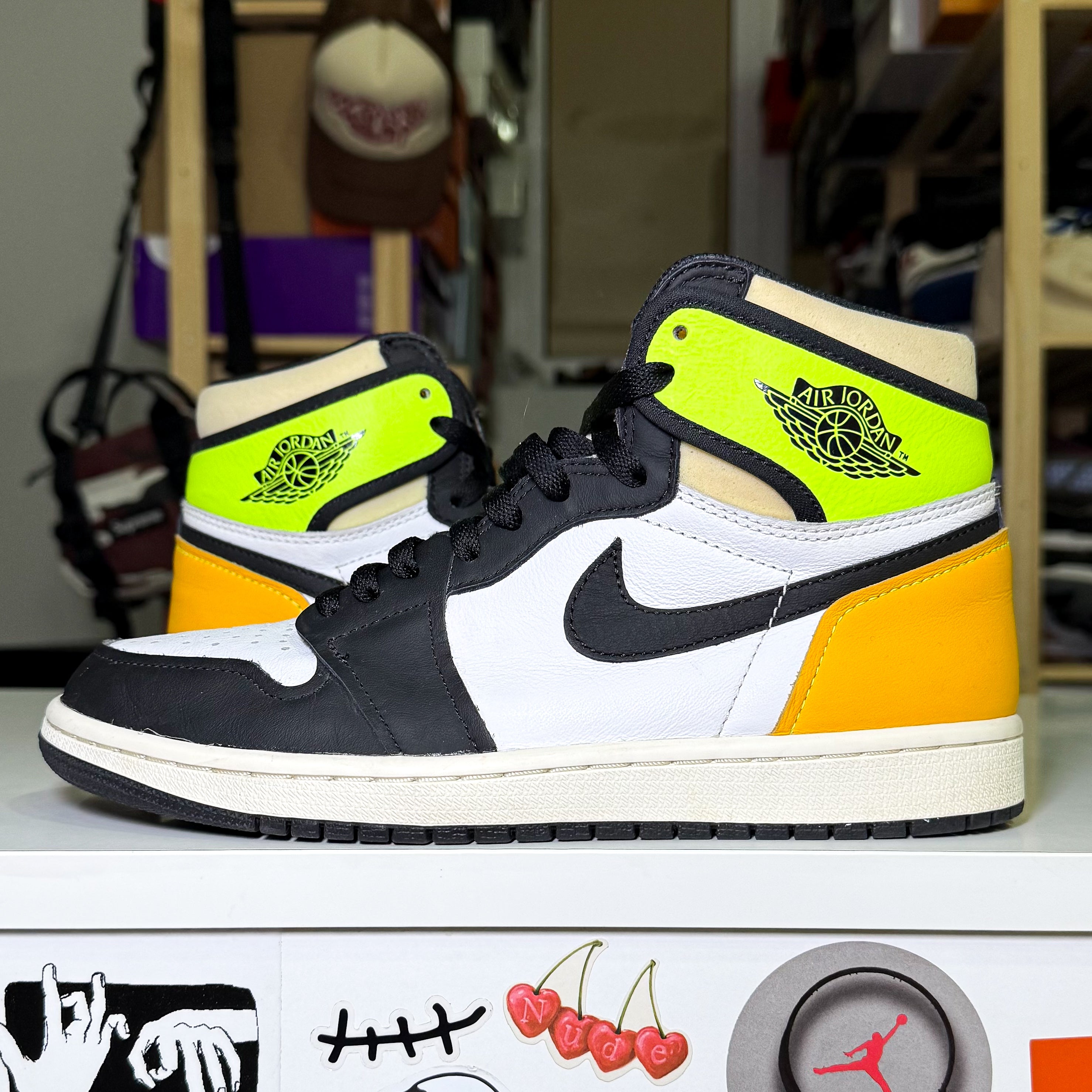 Air Jordan 1 Retro High OG ‘Volt’ 2021 - Recondicionado