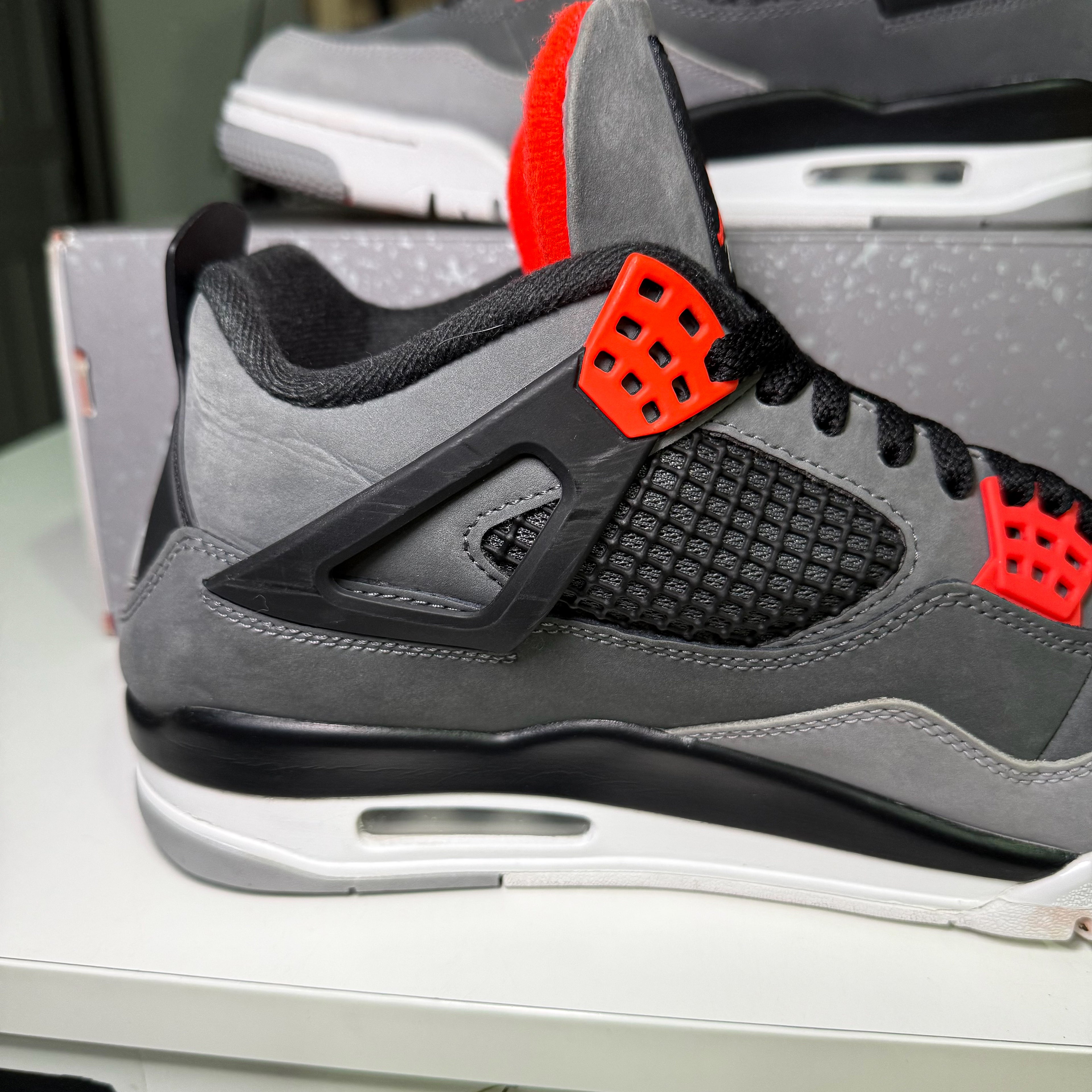 Air Jordan 4 Retro 'Infrared' 2022 - Recondicionado