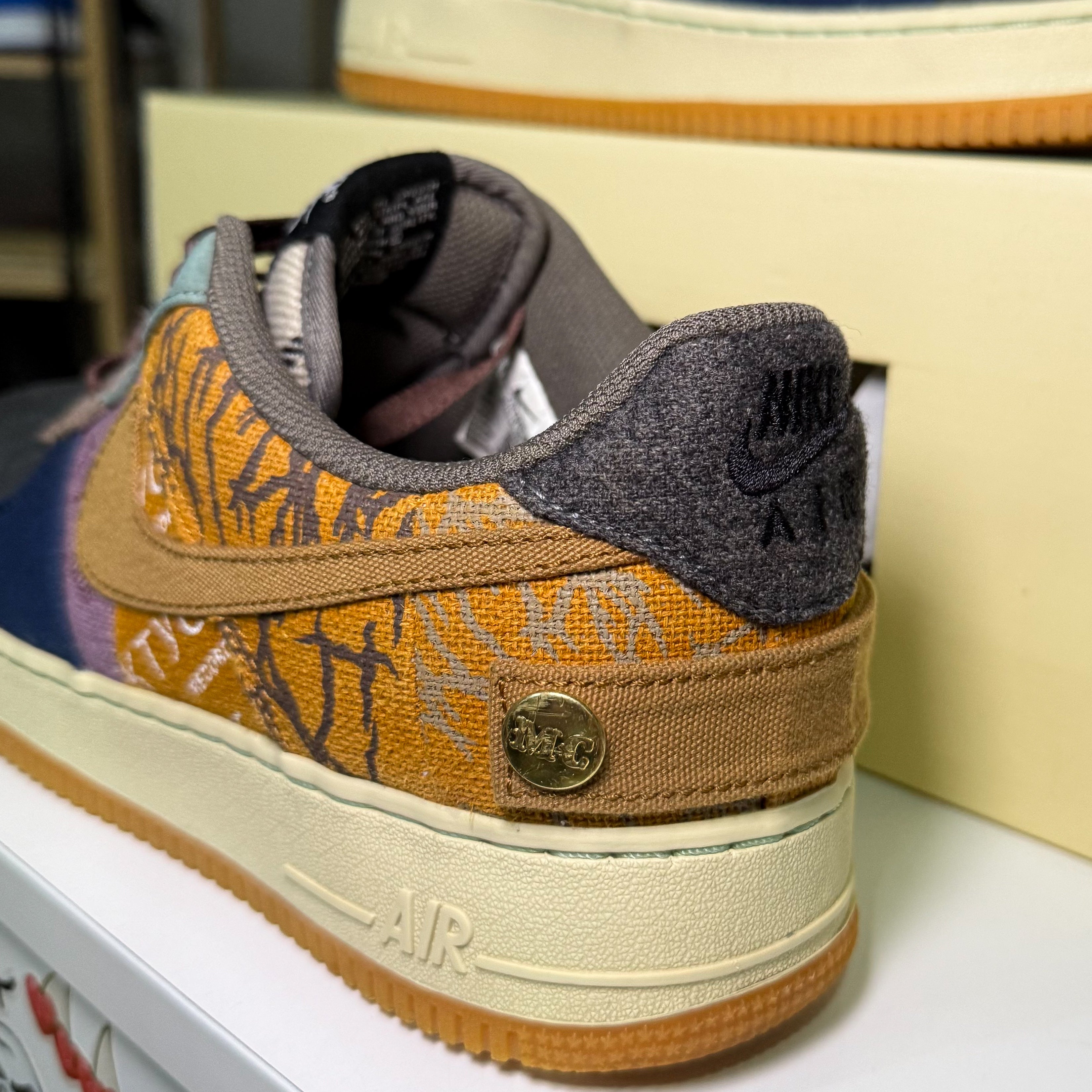 Nike Air Force 1 Low x Travis Scott ‘Cactus Jack’ 2019 - Recondicionado