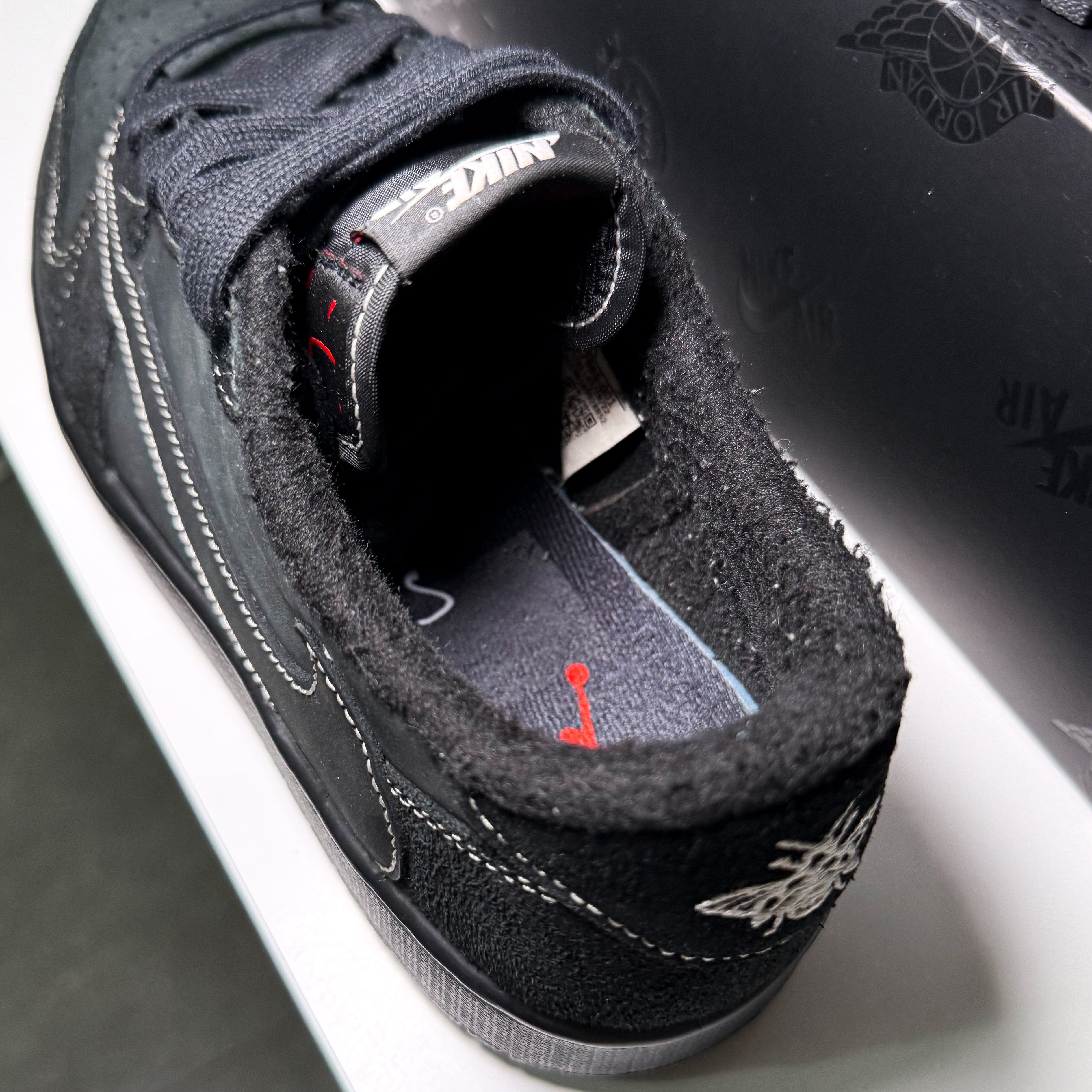 Air Jordan 1 Low OG SP x Travis Scott 'Black Phantom' 2022 - Recondicionado