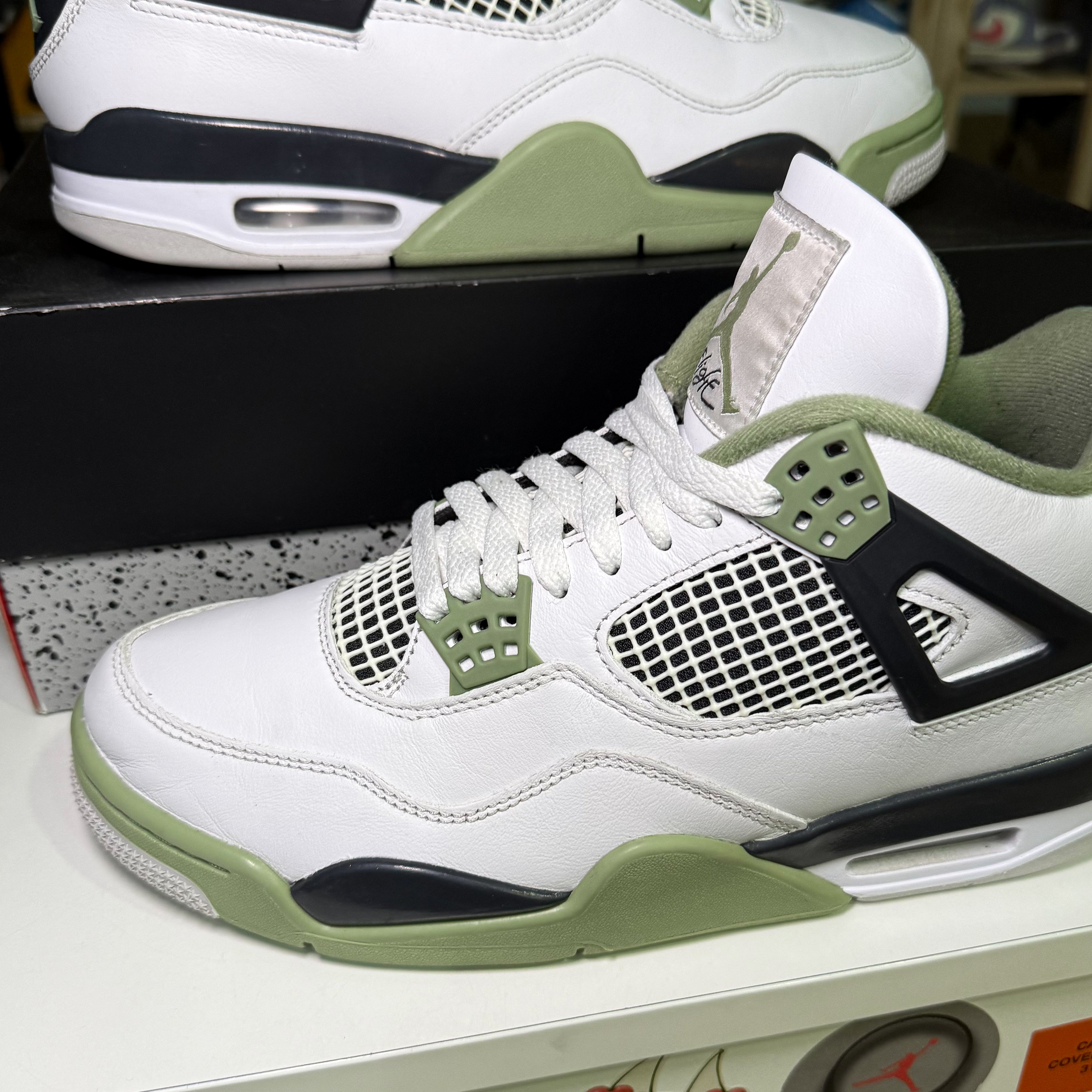 Air Jordan 4 Retro 'Seafoam' W 2023 - Recondicionado