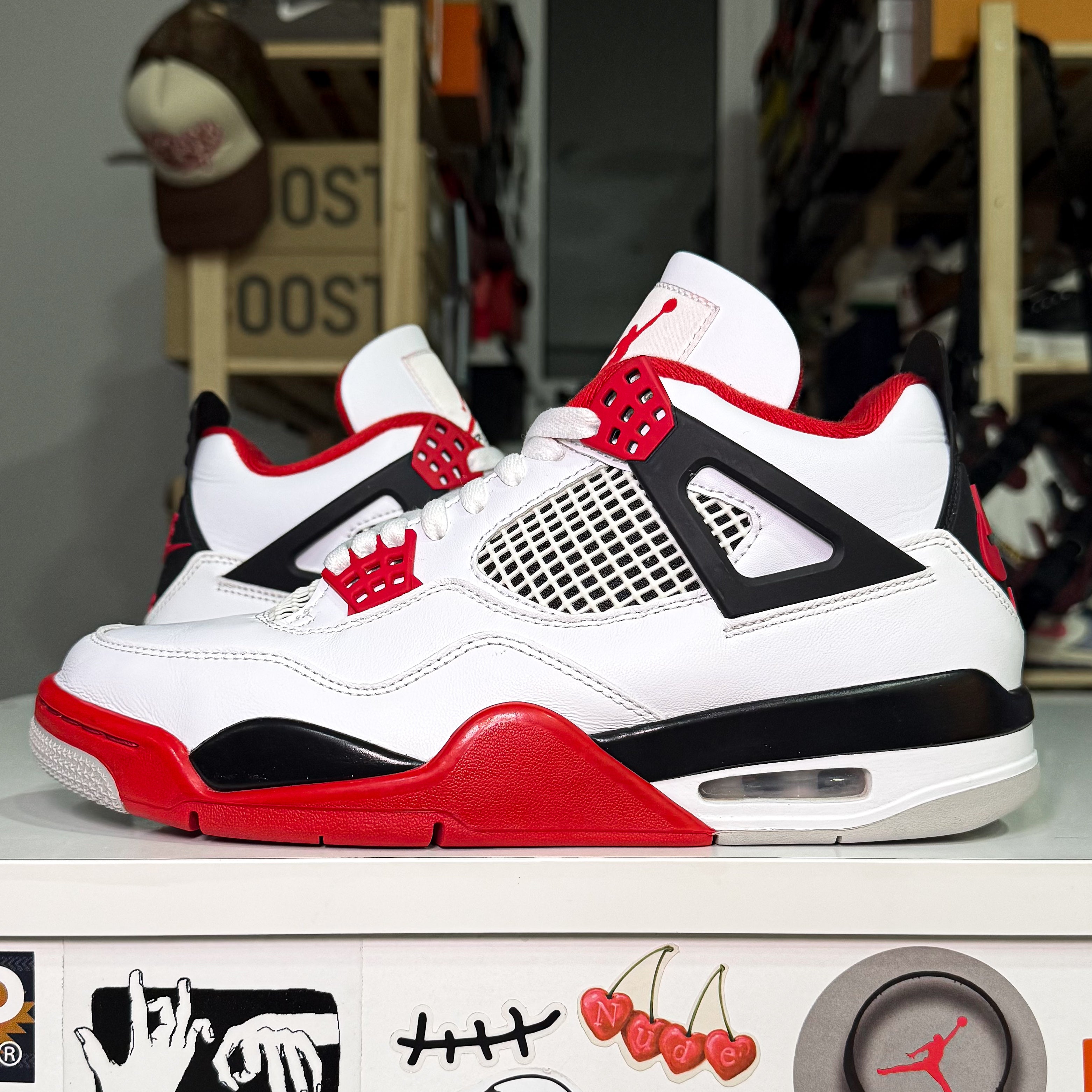 Air Jordan 4 Retro 'Fire Red' 2020 - Recondicionado