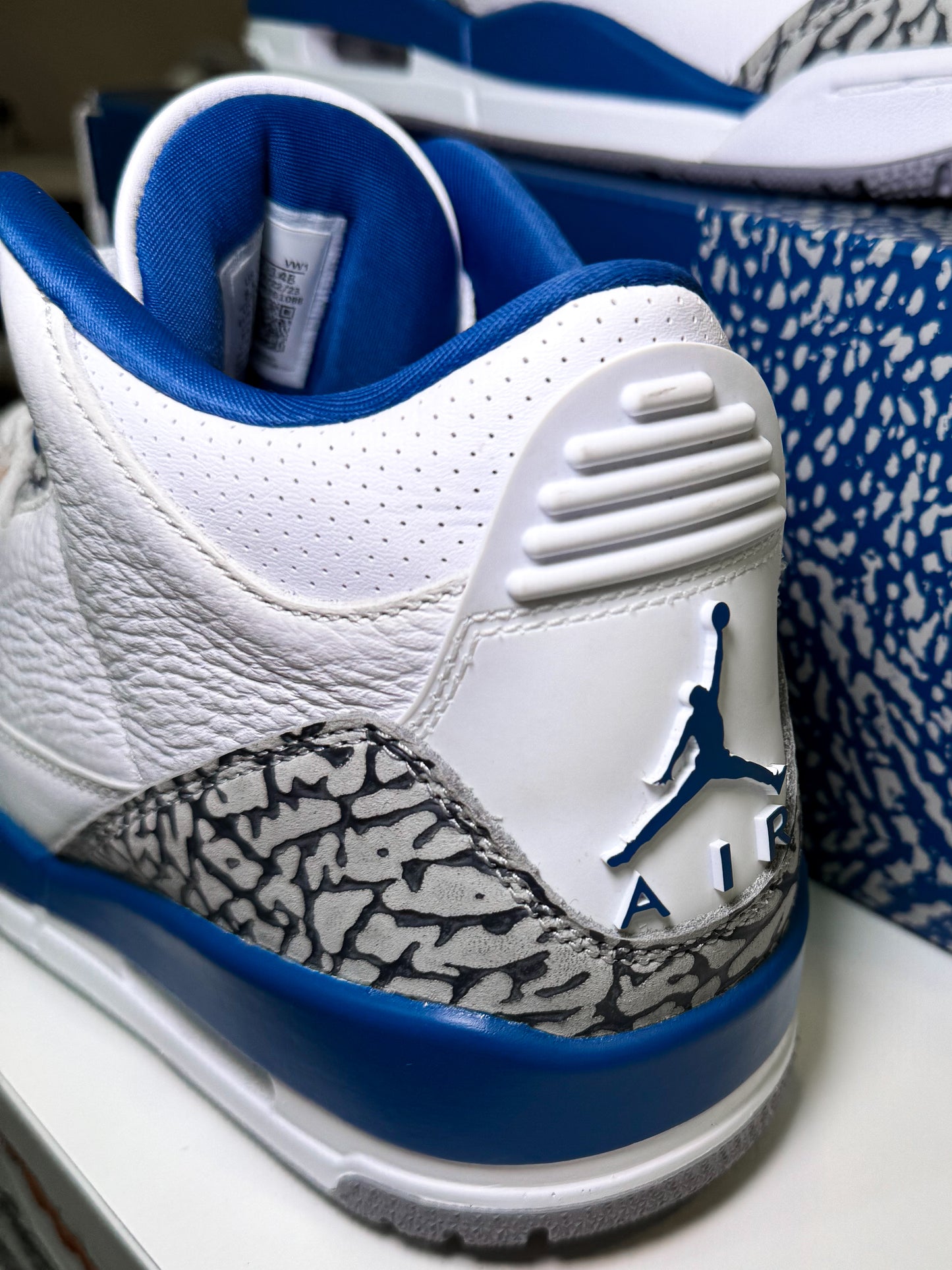 Air Jordan 3 Retro ‘Washington Wizards’ 2023 - Recondicionado