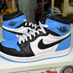Air Jordan 1 Retro High OG ‘UNC Toe’ 2023 - Recondicionado