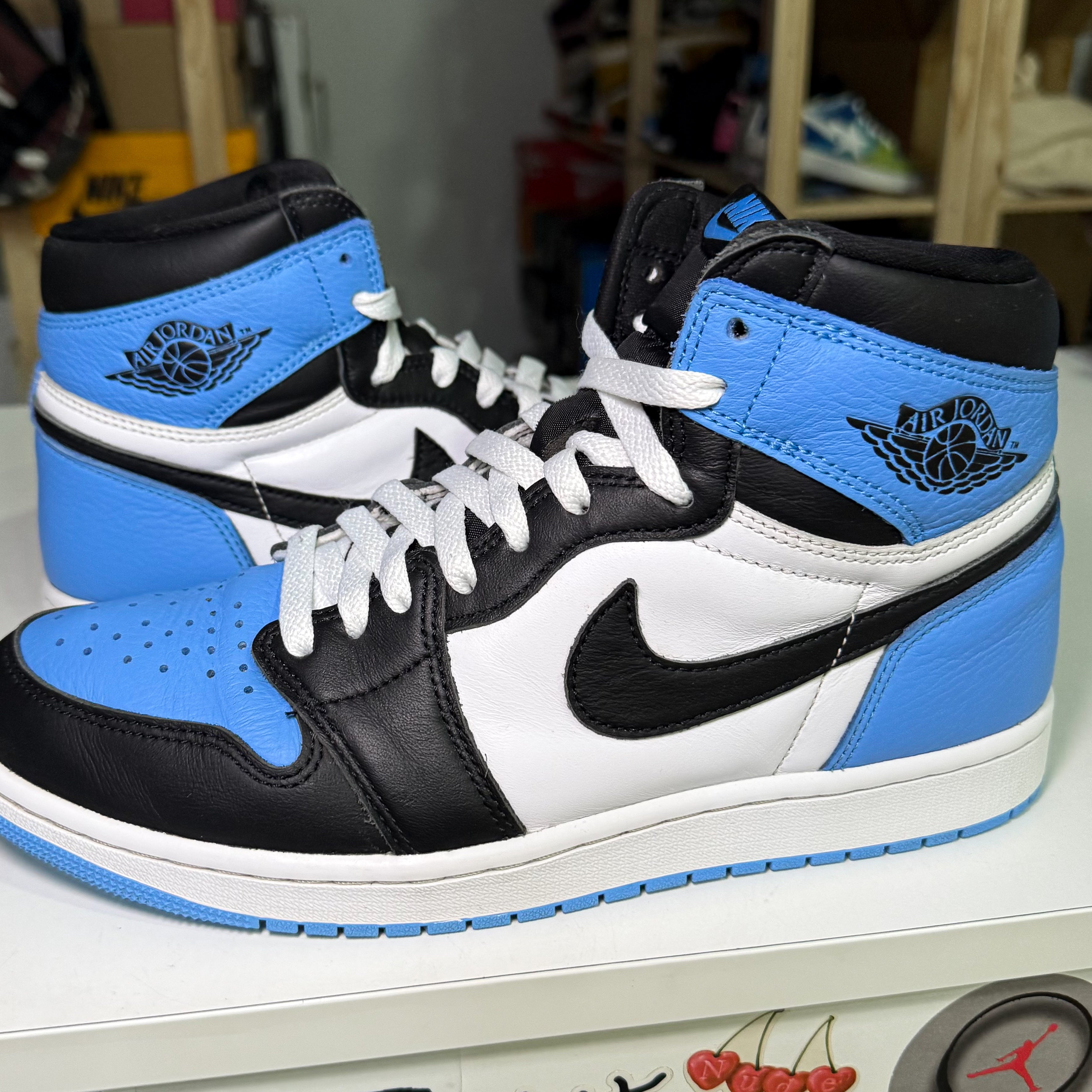 Air Jordan 1 Retro High OG ‘UNC Toe’ 2023 - Recondicionado