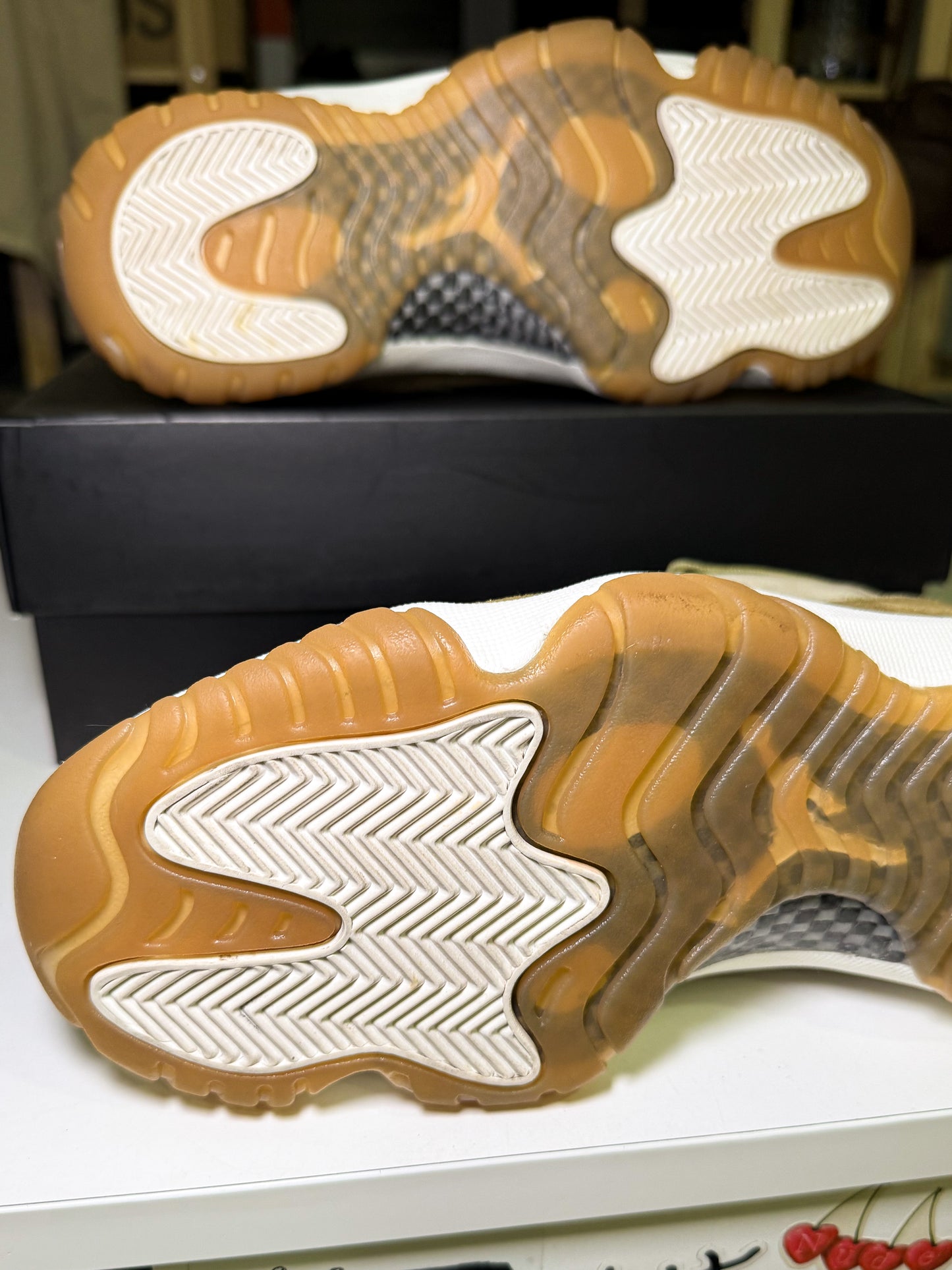 Air Jordan 11 Retro ‘Olive Lux’ W 2018 - Recondicionado