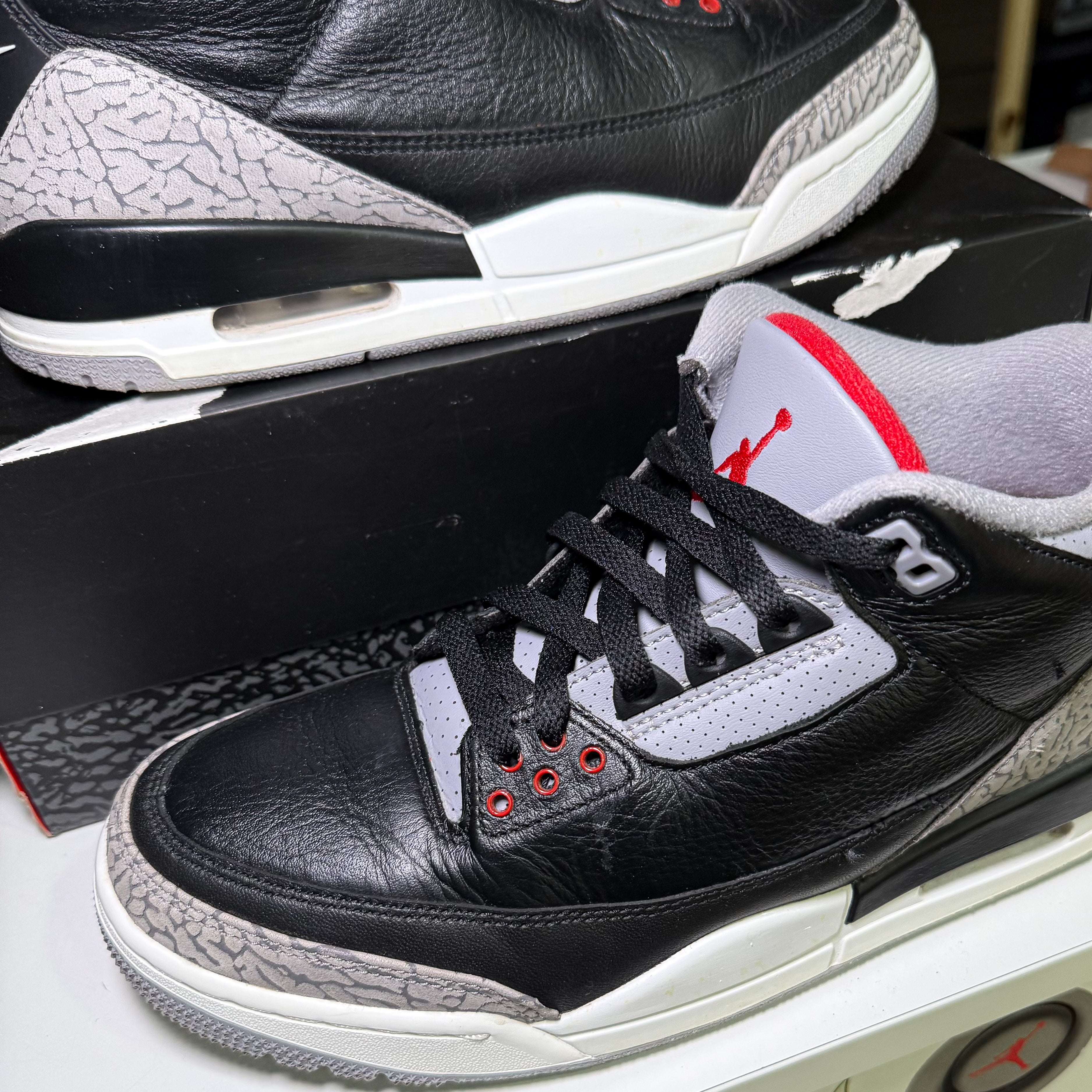 Air Jordan 3 Retro OG ‘Black Cement’ 2024 - Recondicionado