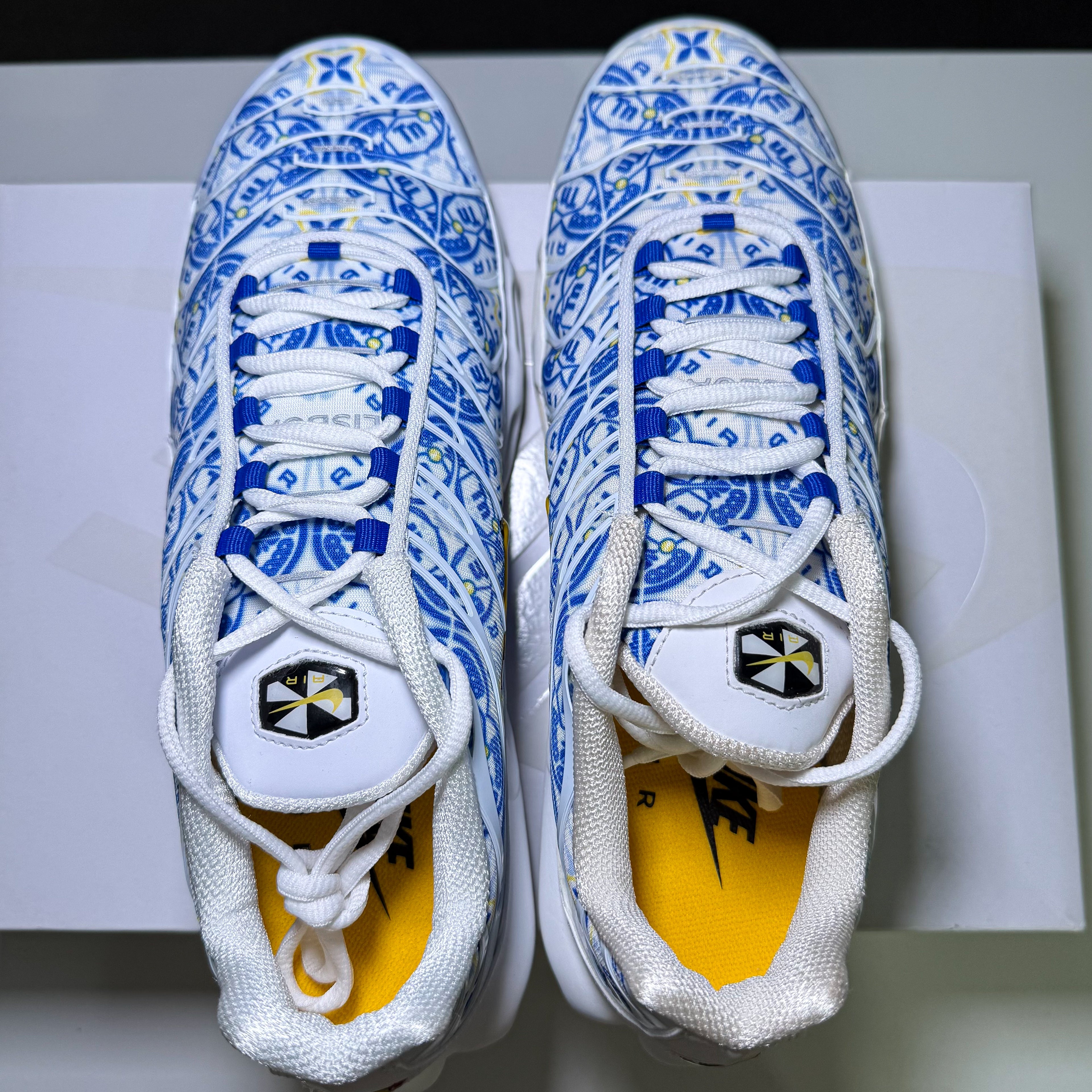Nike Air Max TN Plus Lisboa 2025 - DS