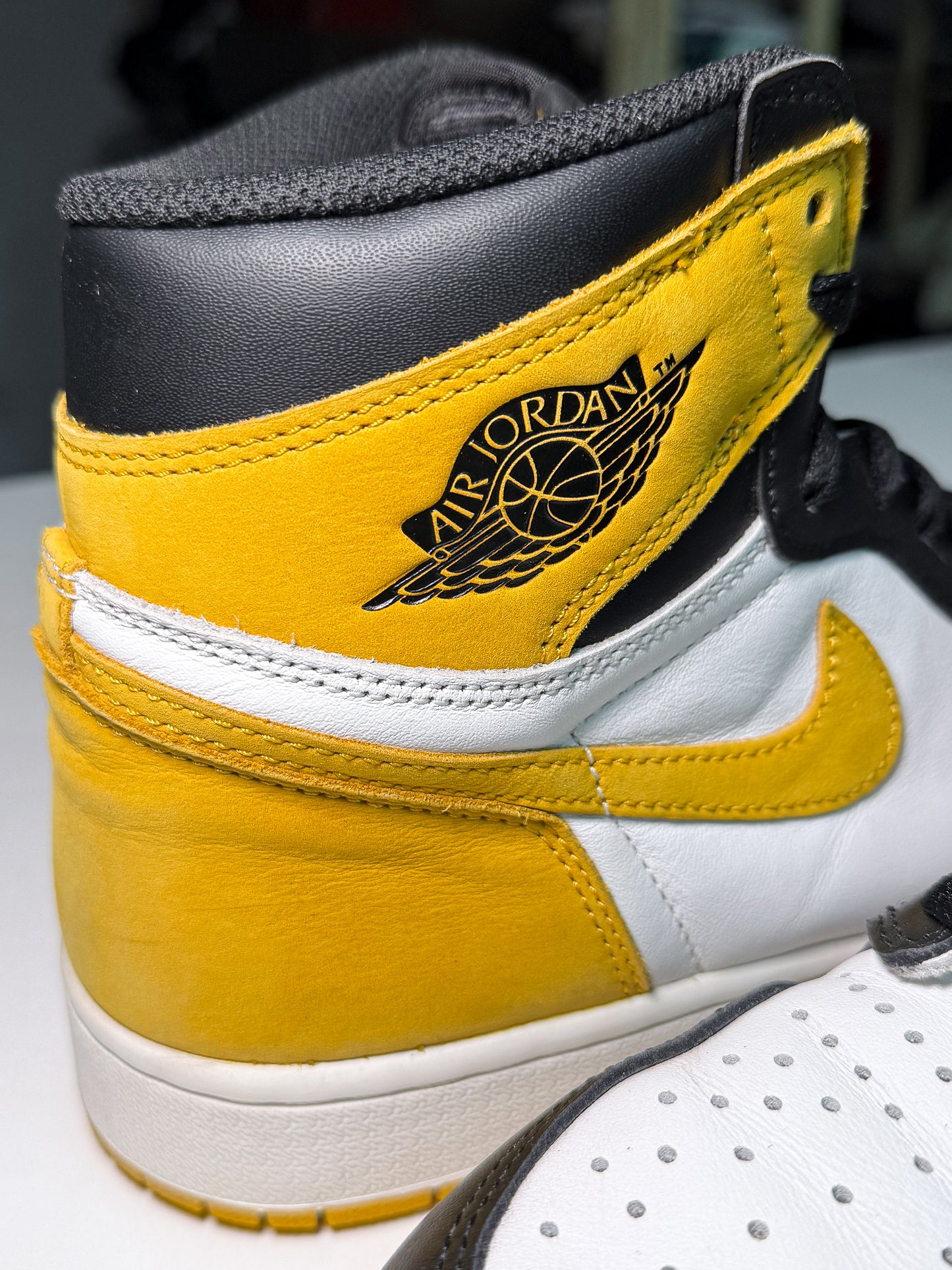 Air Jordan 1 Retro High OG ‘Best Hand in the Game - Yellow Ochre’ 2018 - Recondicionado