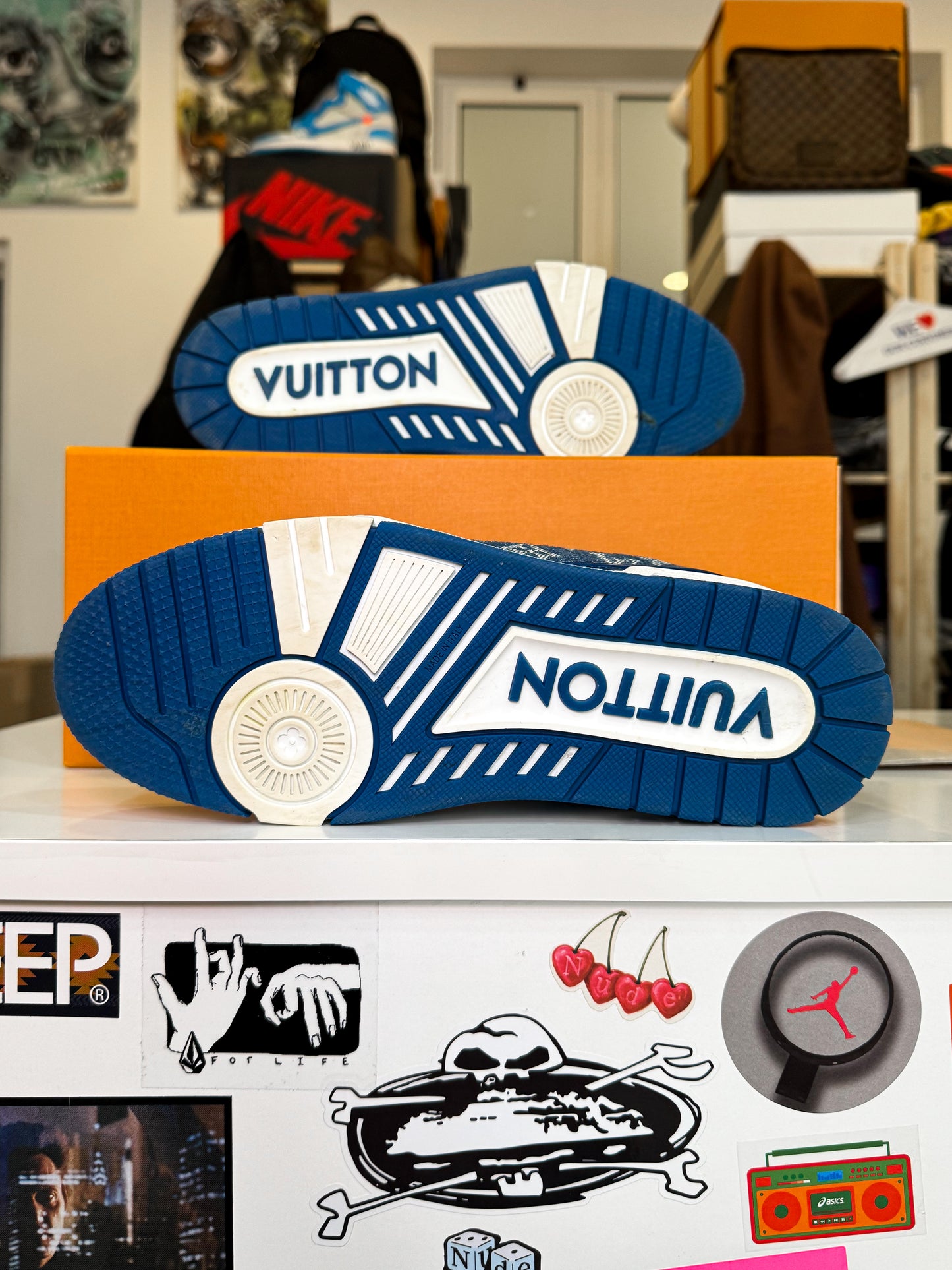 Louis Vuitton LV Trainer ‘Monogram Denim’ - Recondicionado