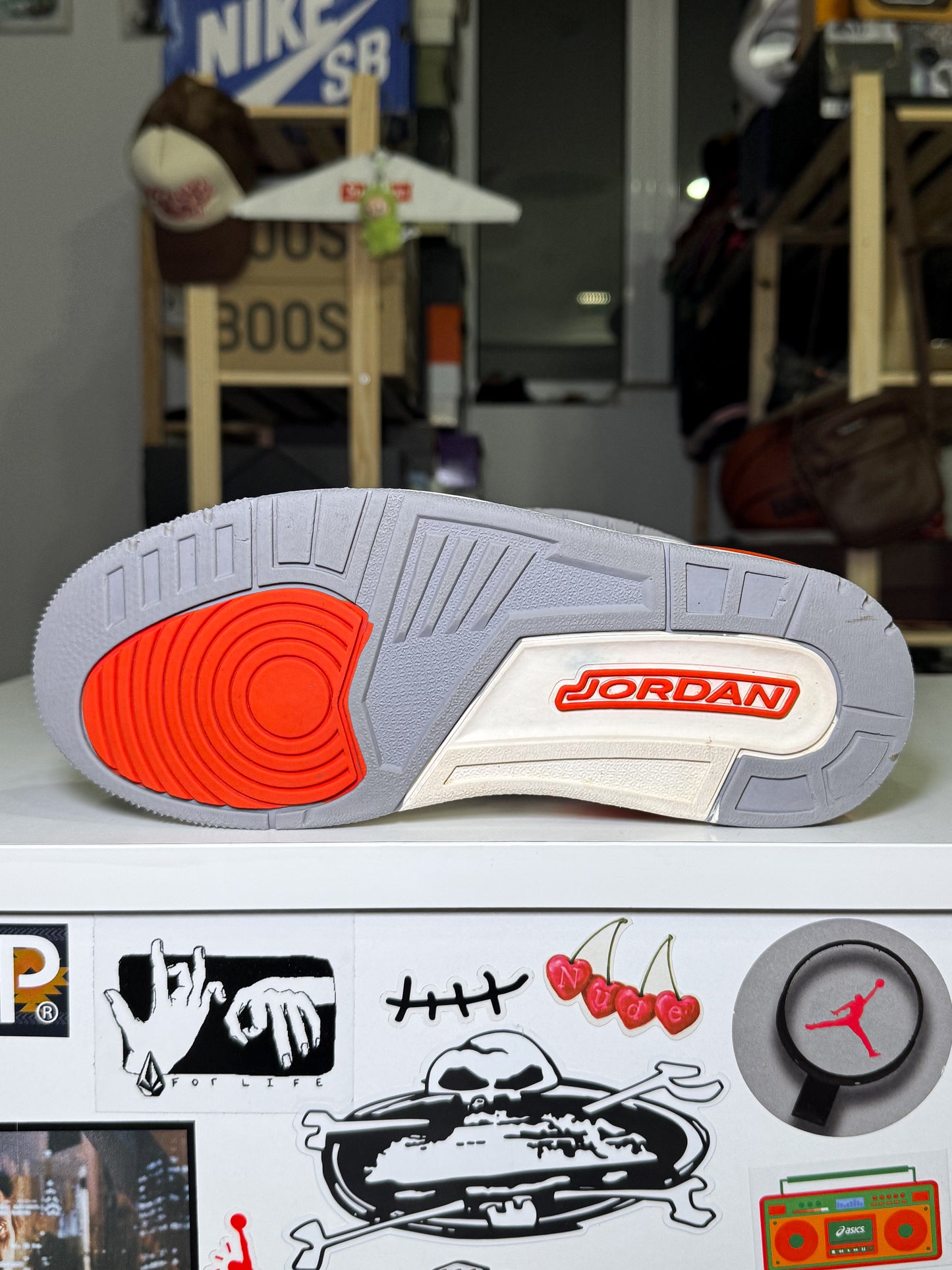 Air Jordan 3 Retro ‘Georgia Peach’ W 2024 - Recondicionado