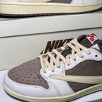 Air Jordan 1 Retro Low OG SP x Travis Scott ‘Reverse Mocha’ 2022 - Recondicionado
