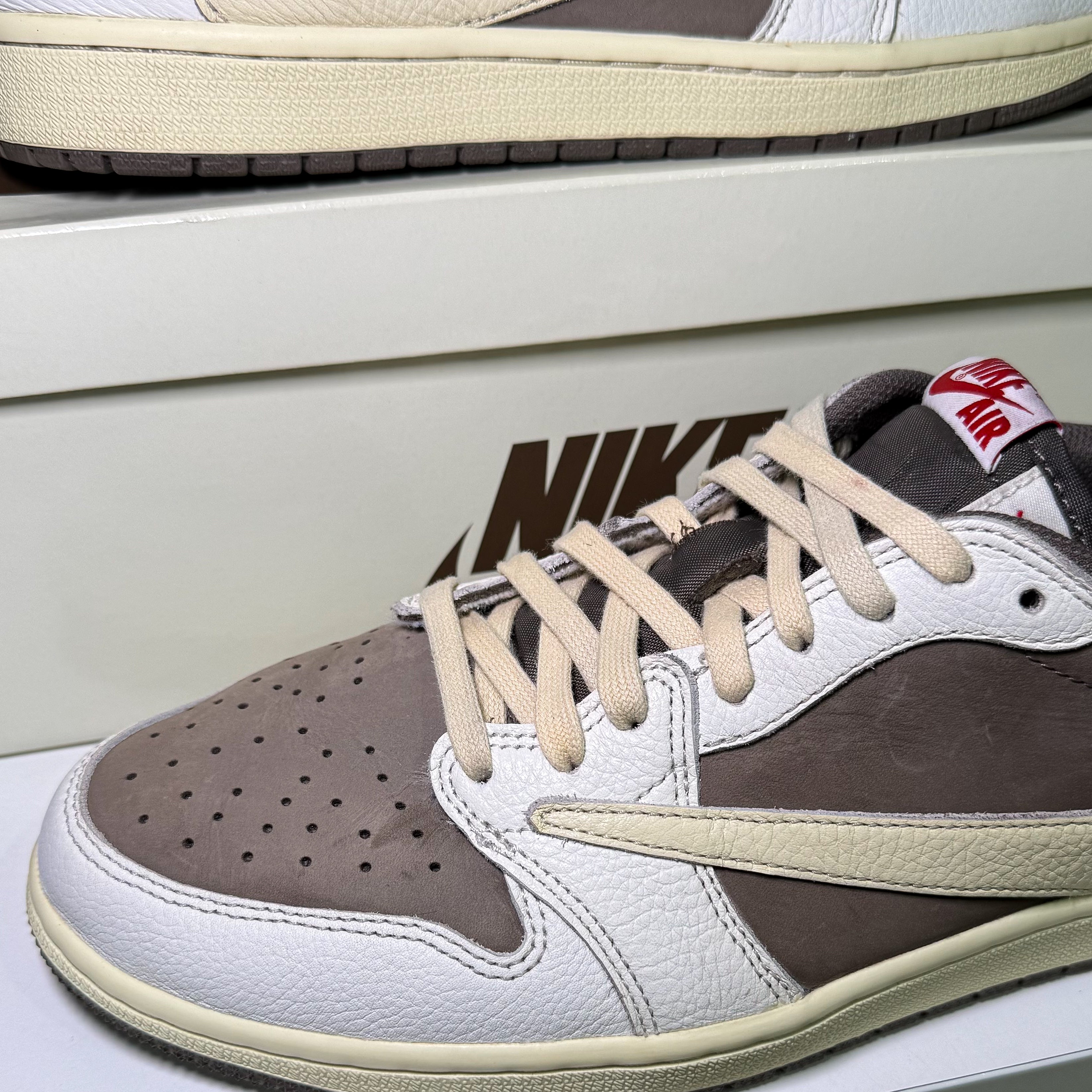 Air Jordan 1 Retro Low OG SP x Travis Scott ‘Reverse Mocha’ 2022 - Recondicionado