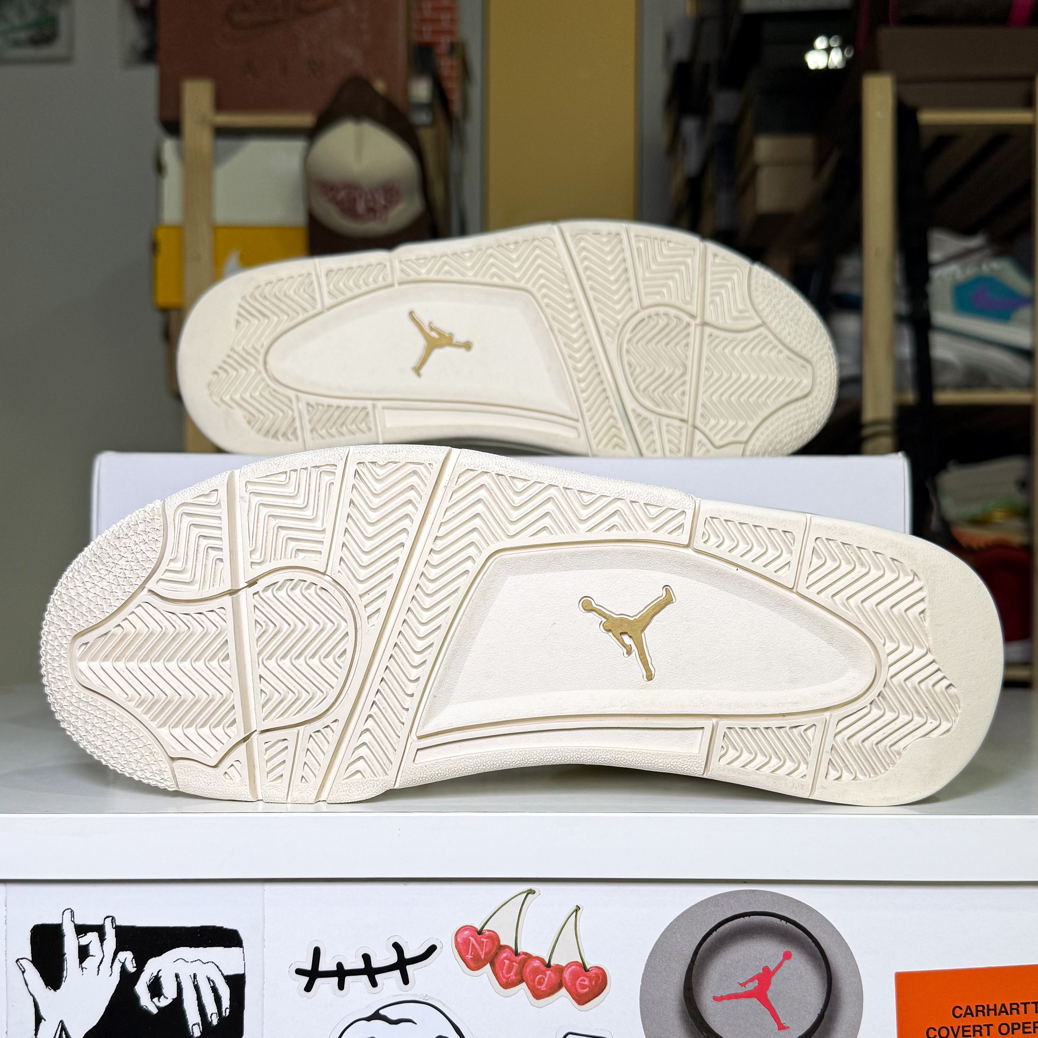 Air Jordan 4 Retro 'Metallic Gold’ W 2023 - Recondicionado