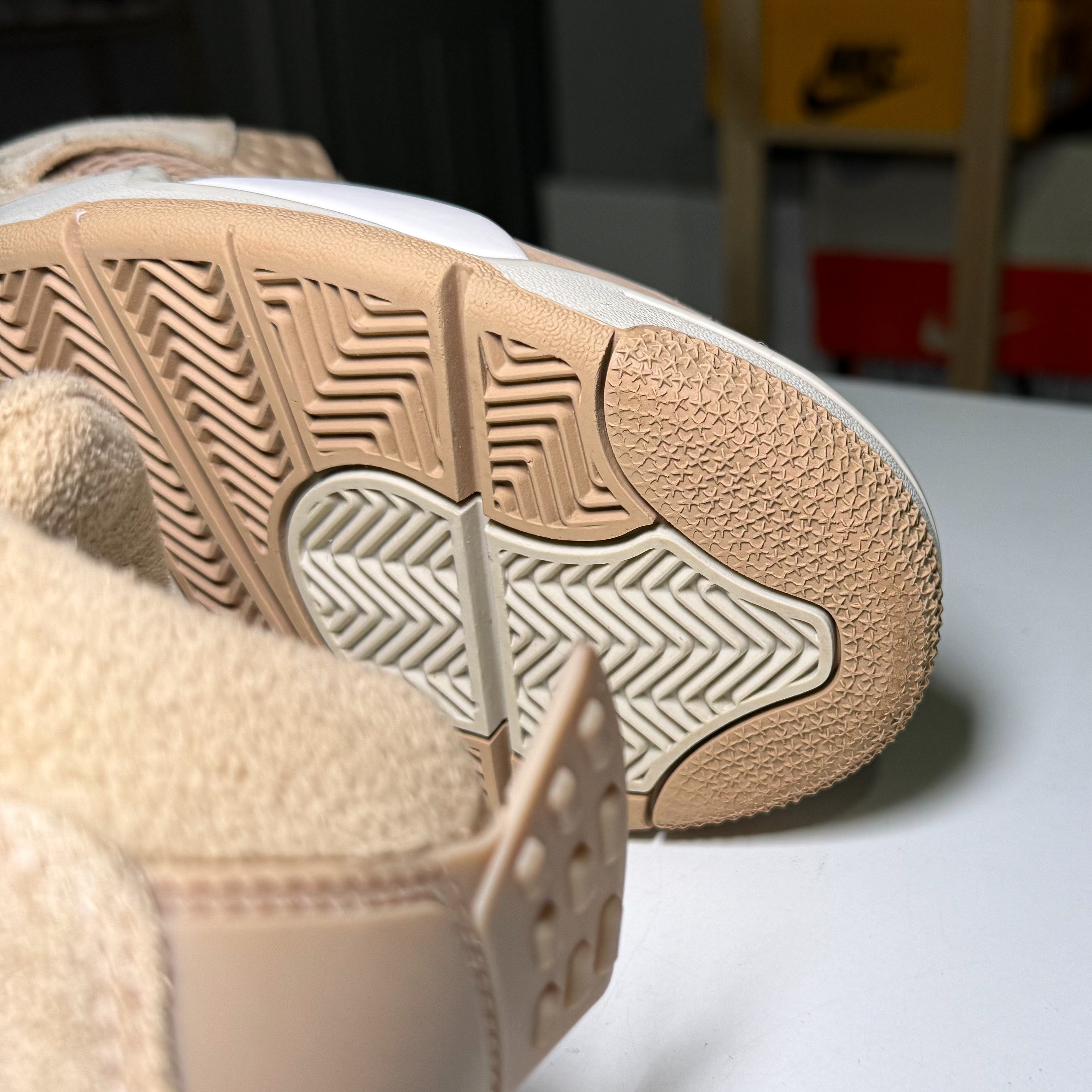 Air Jordan 4 Retro ‘Cozy Girl’ W 2025 - Recondicionado