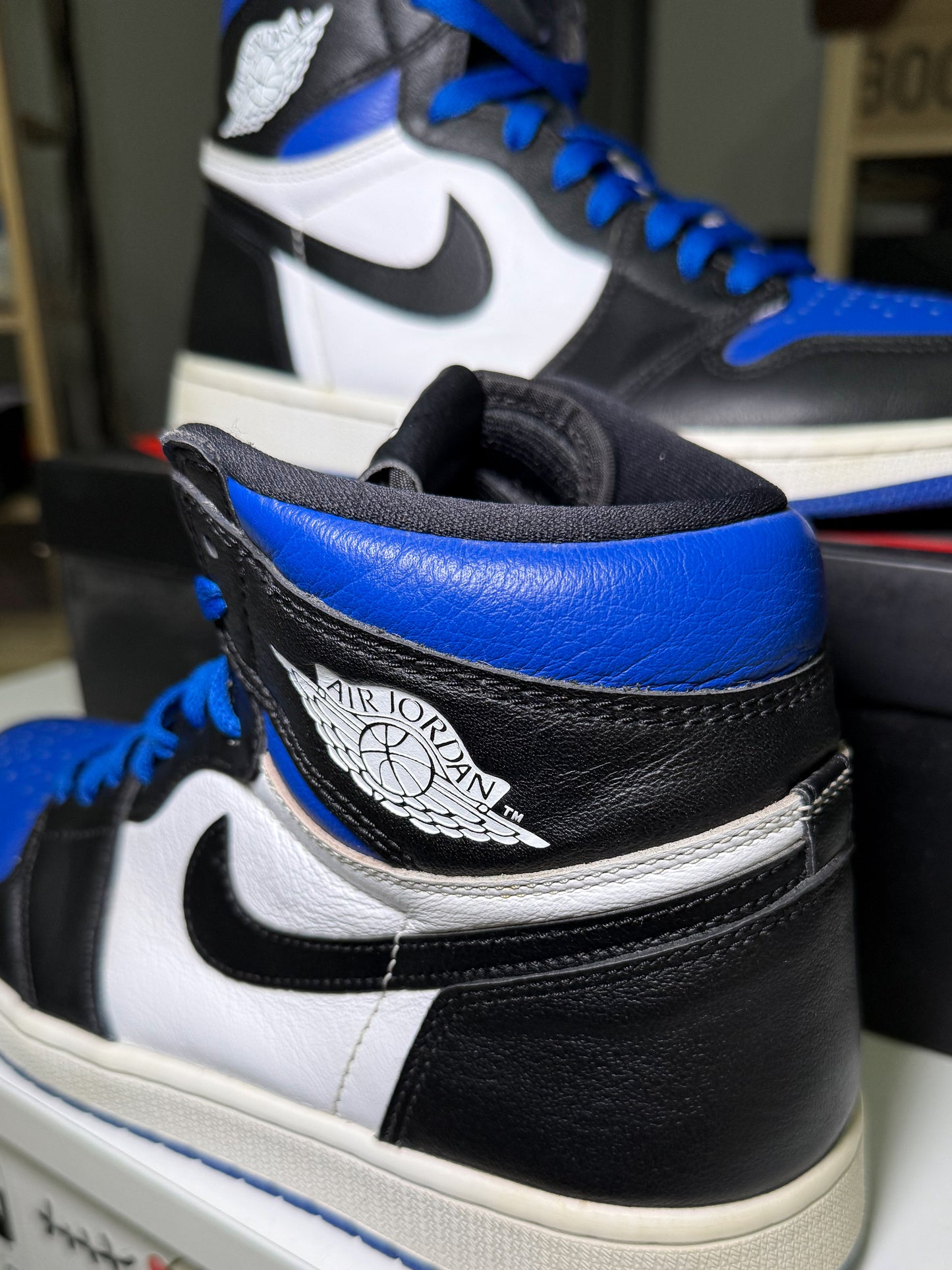 Air Jordan 1 Retro High OG ‘Royal Toe’ 2020 - Recondicionado