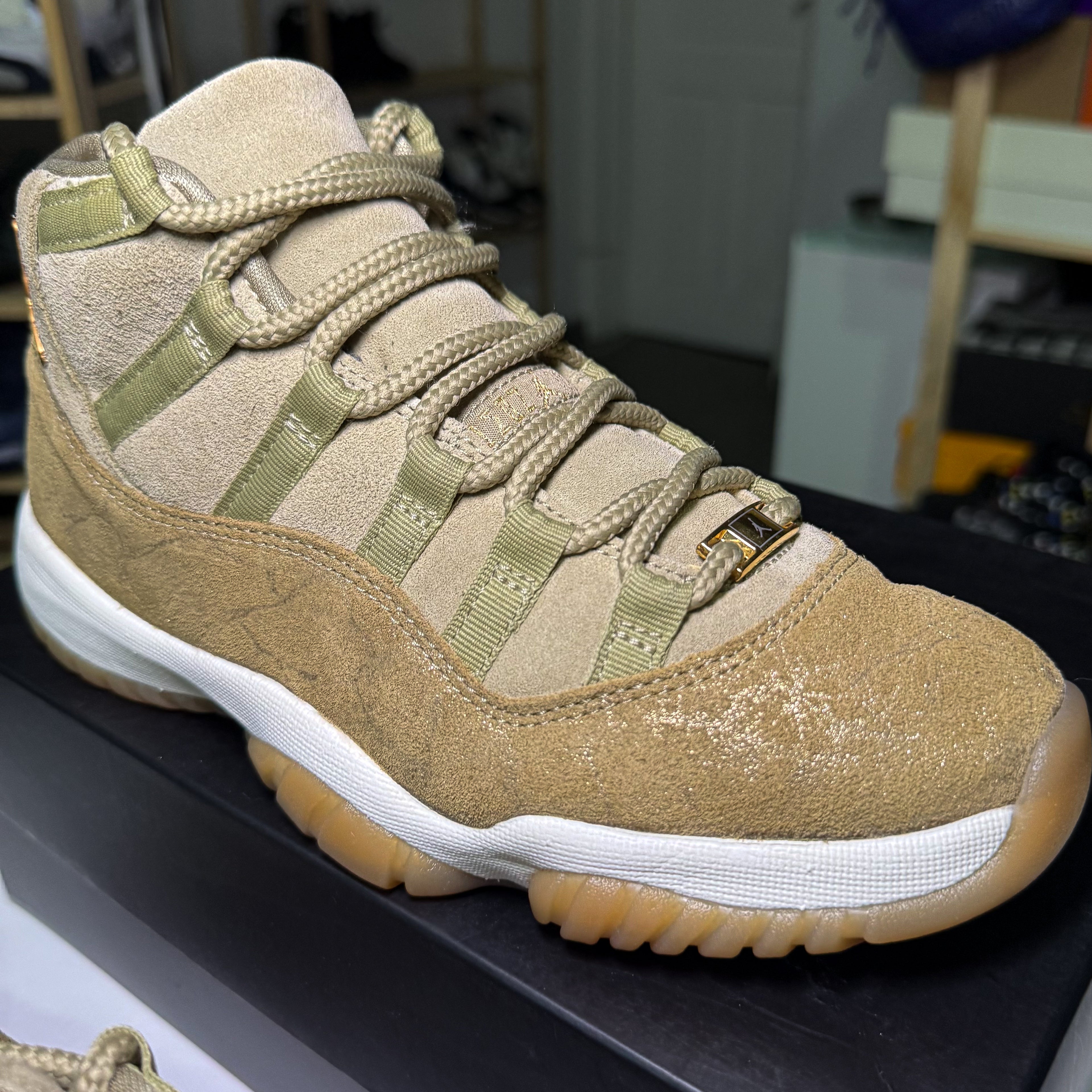 Air Jordan 11 Retro ‘Olive Lux’ W 2018 - Recondicionado