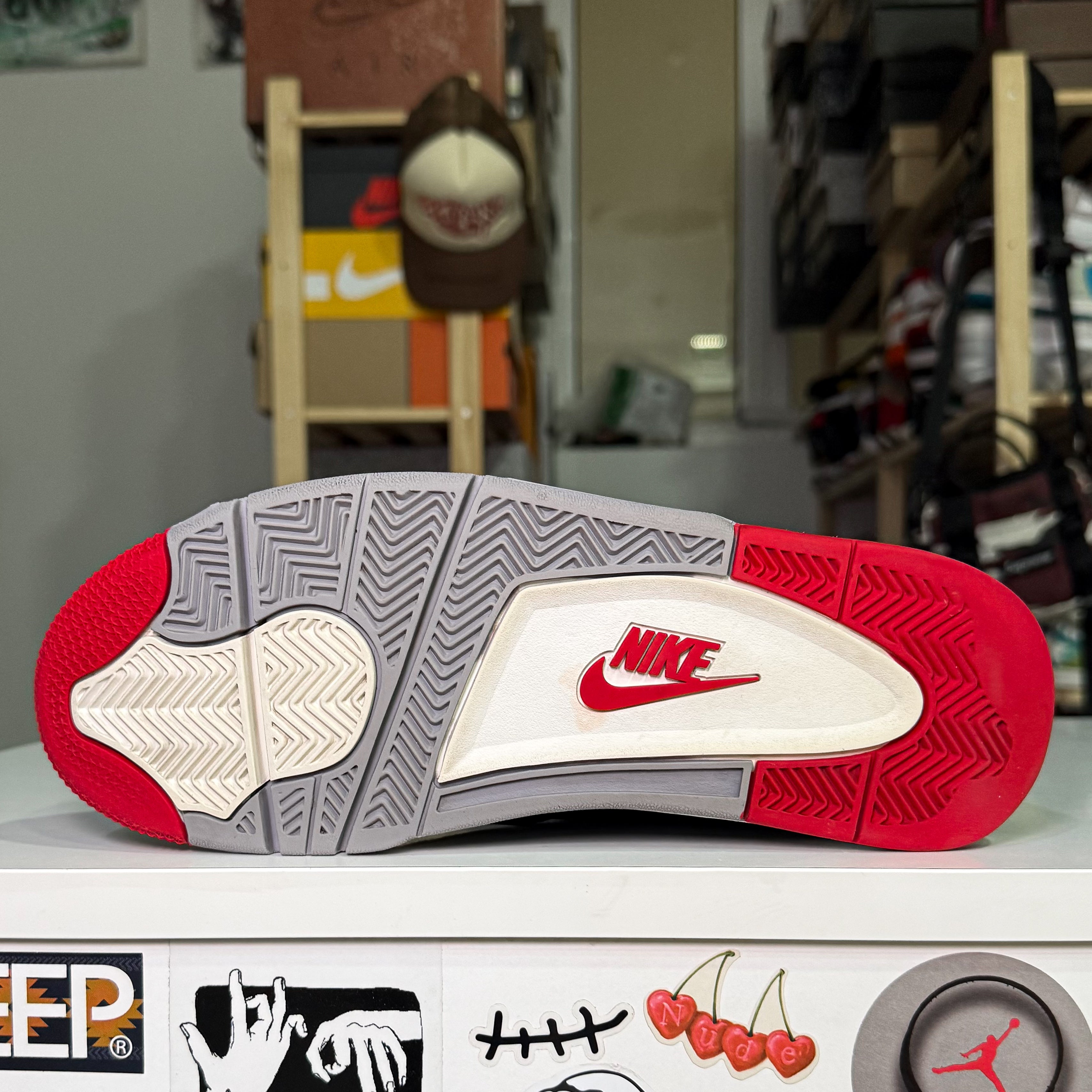 Air Jordan 4 Retro 'Bred Reimagined' 2024 - Recondicionado