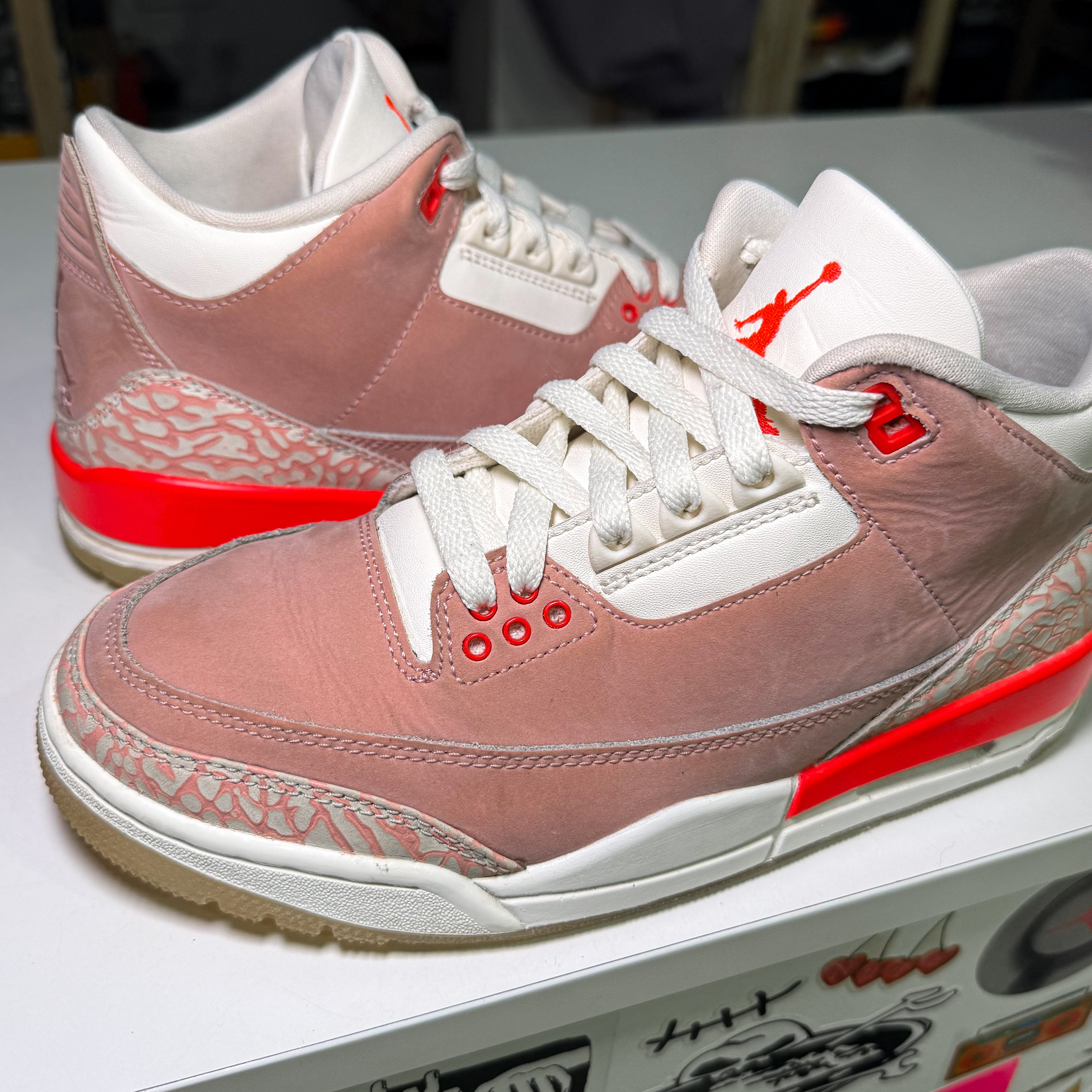 Air Jordan 3 Retro ‘Rust Pink’ W 2021 - Recondicionado