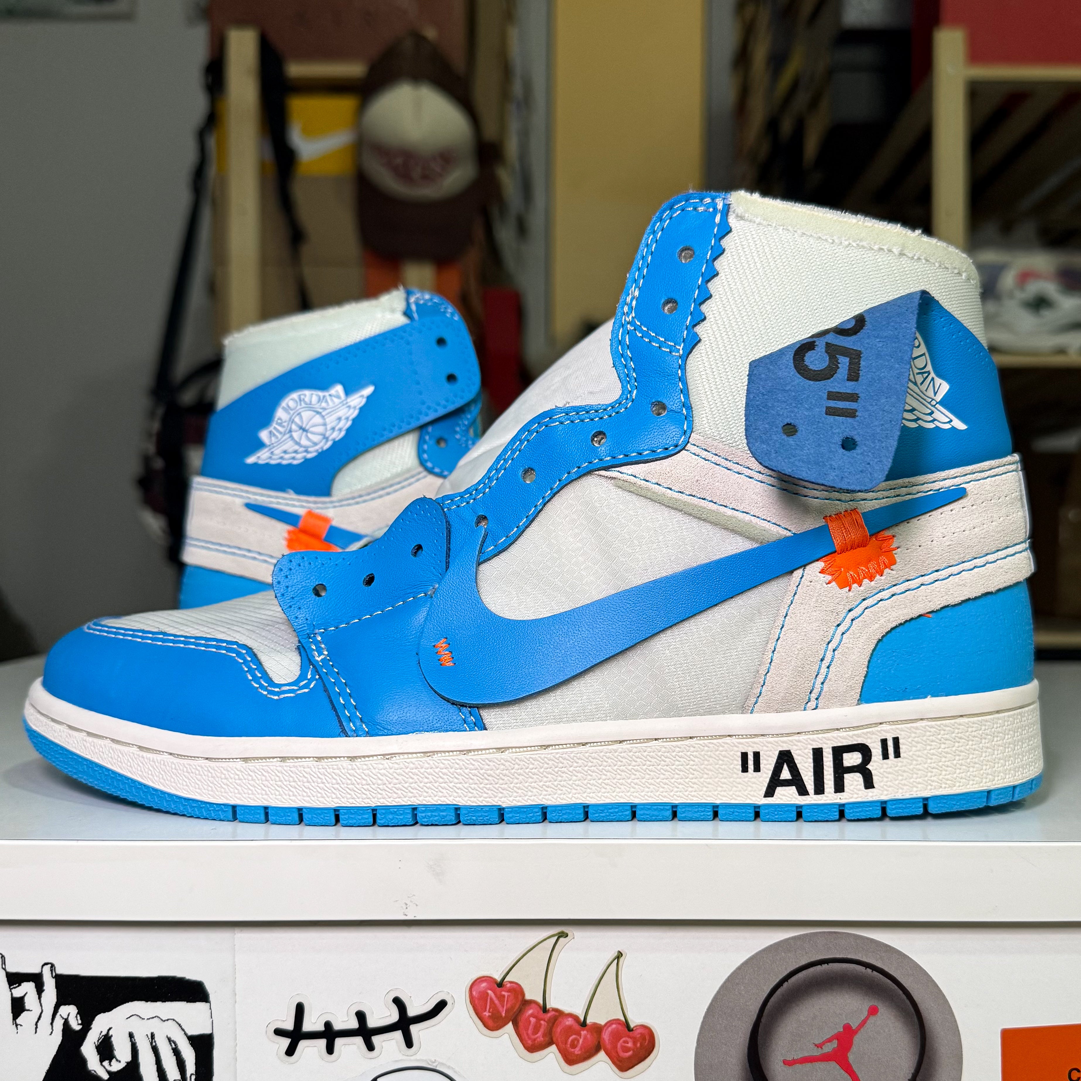 Air Jordan 1 Retro High OG x Off White ‘UNC’ 2018 - DS