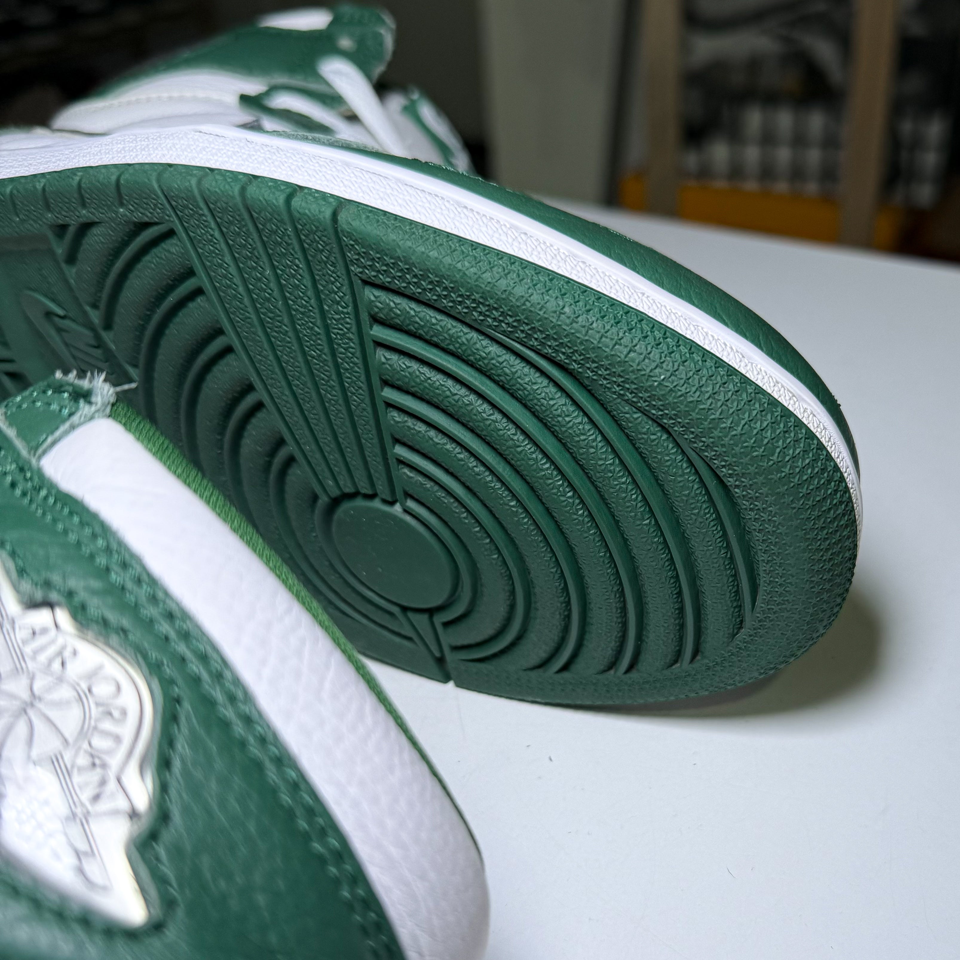 Air Jordan 1 Retro High OG ‘Gorge Green’ 2022 - Recondicionado