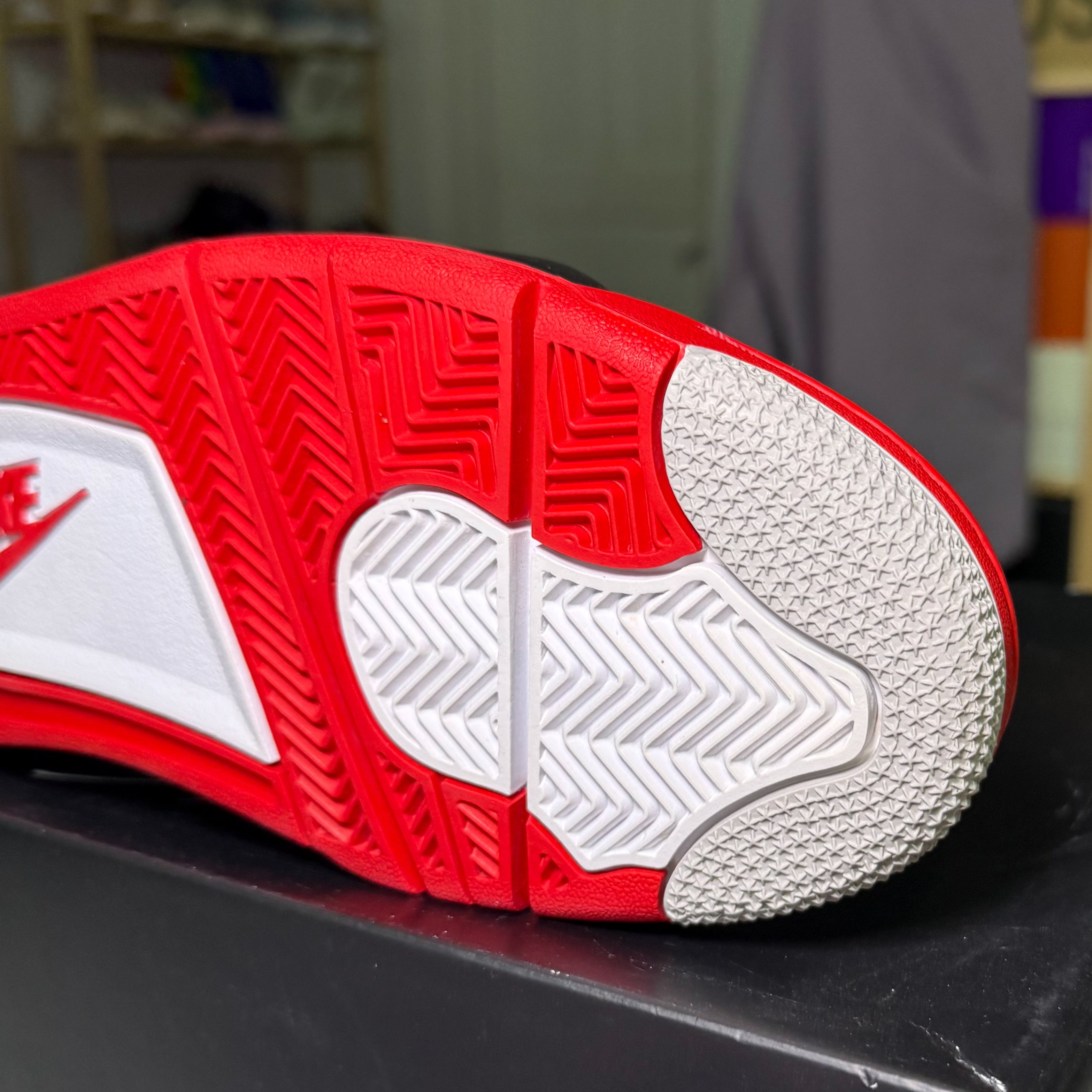 Air Jordan 4 Retro 'Fire Red' 2020 - Recondicionado