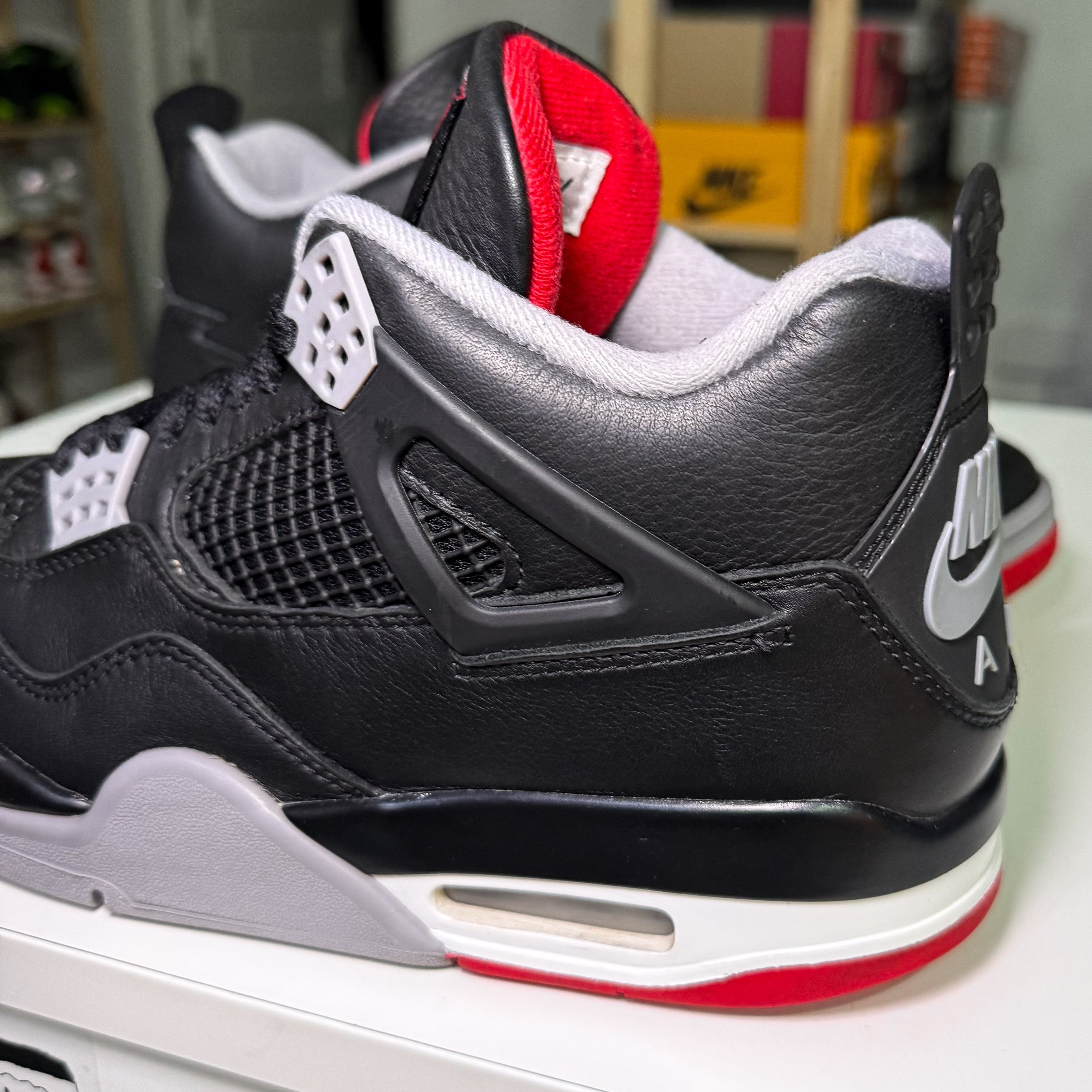 Air Jordan 4 Retro 'Bred Reimagined' 2024 - Recondicionado