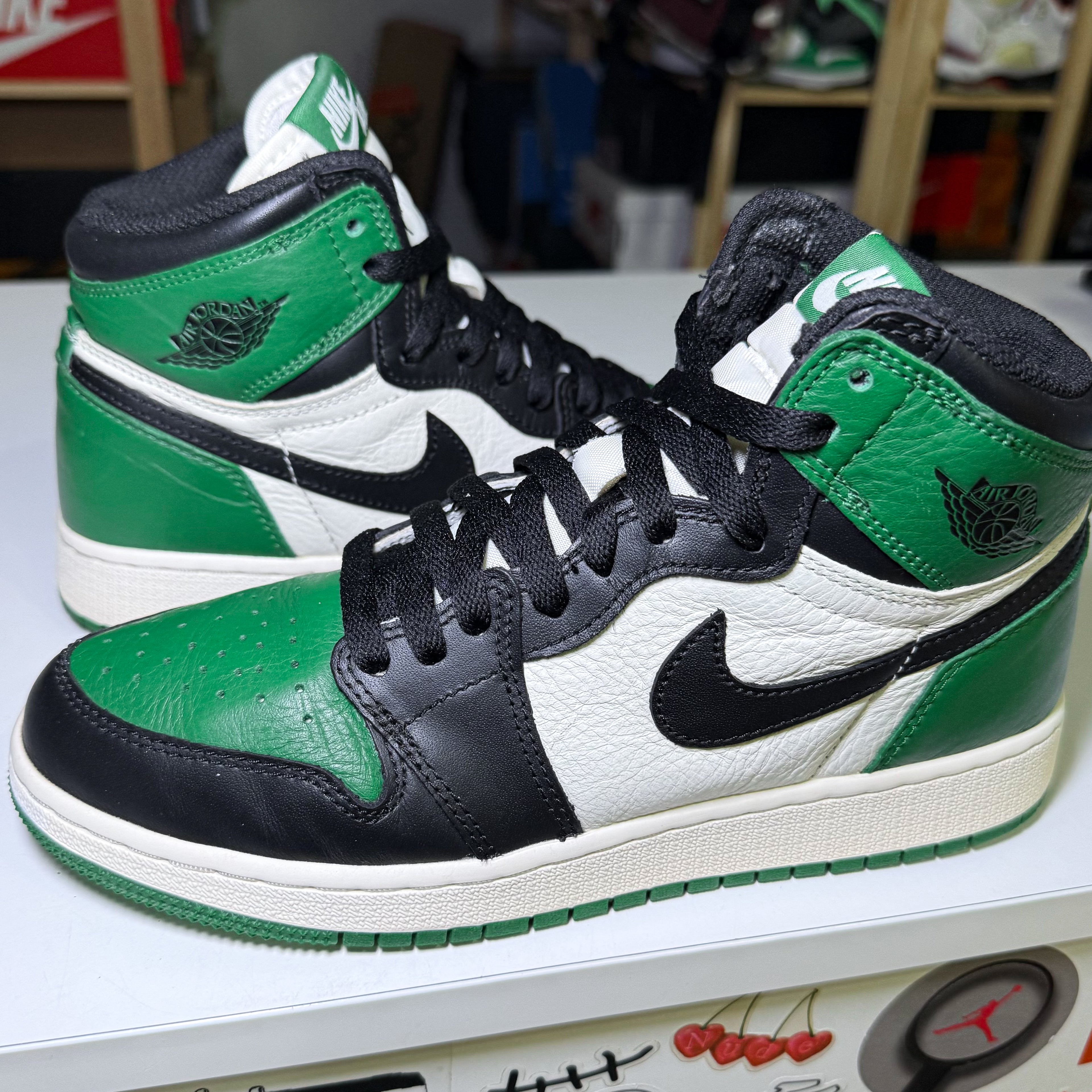 Air Jordan 1 Retro High OG ‘Pine Green’ GS 2018 - Recondicionado