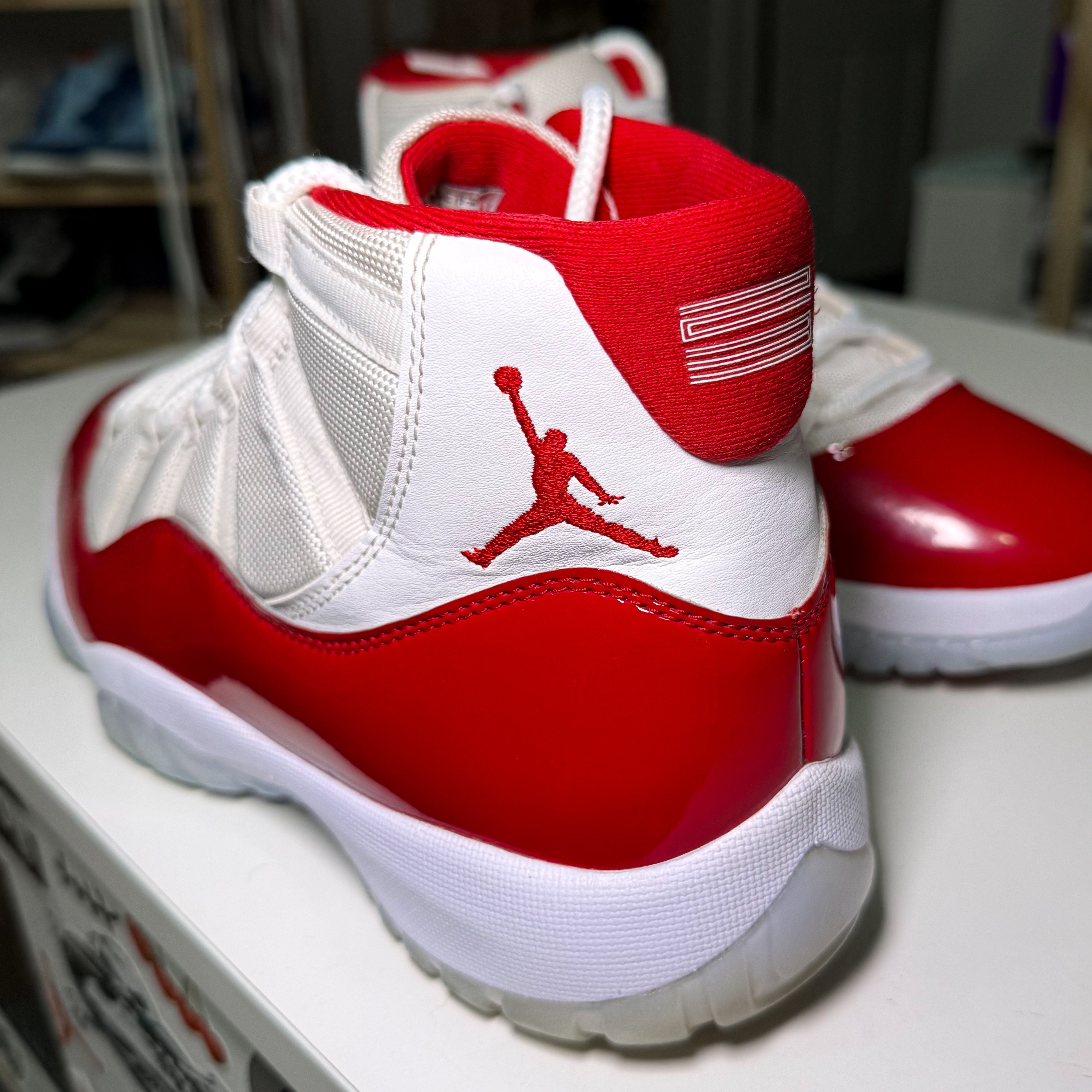 Air Jordan 11 Retro ‘Cherry’ 2022 - Recondicionado